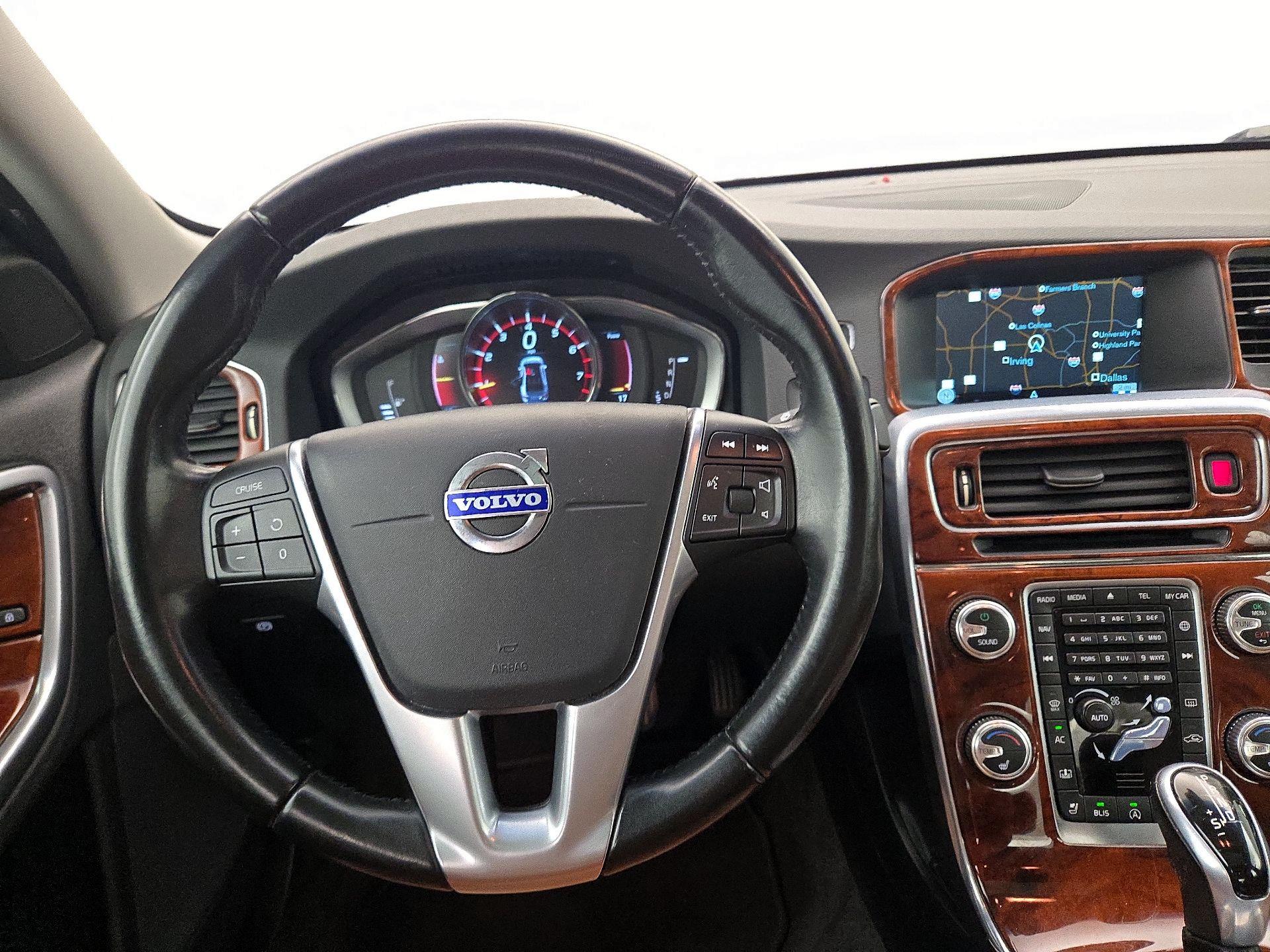 Thumbnail: 2016 Volvo S60 - 10