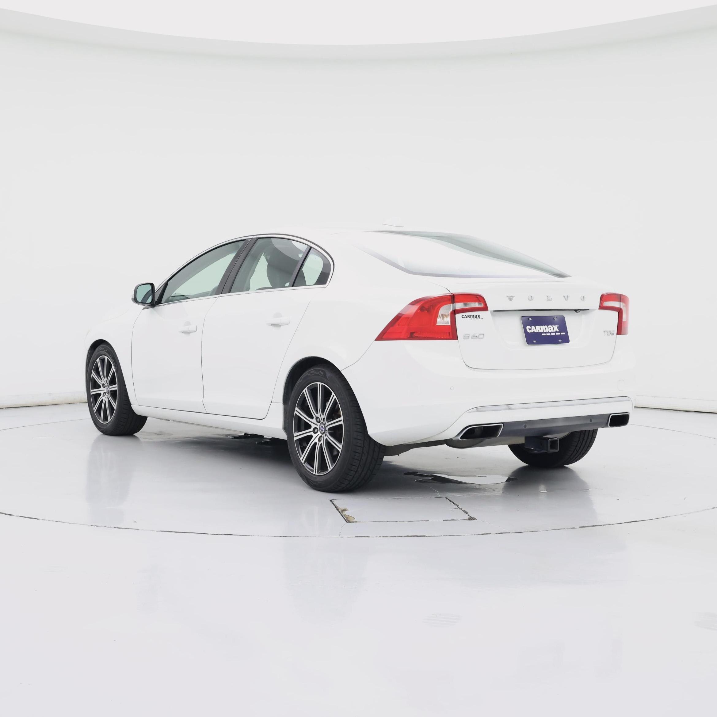 Thumbnail: 2016 Volvo S60 - 2