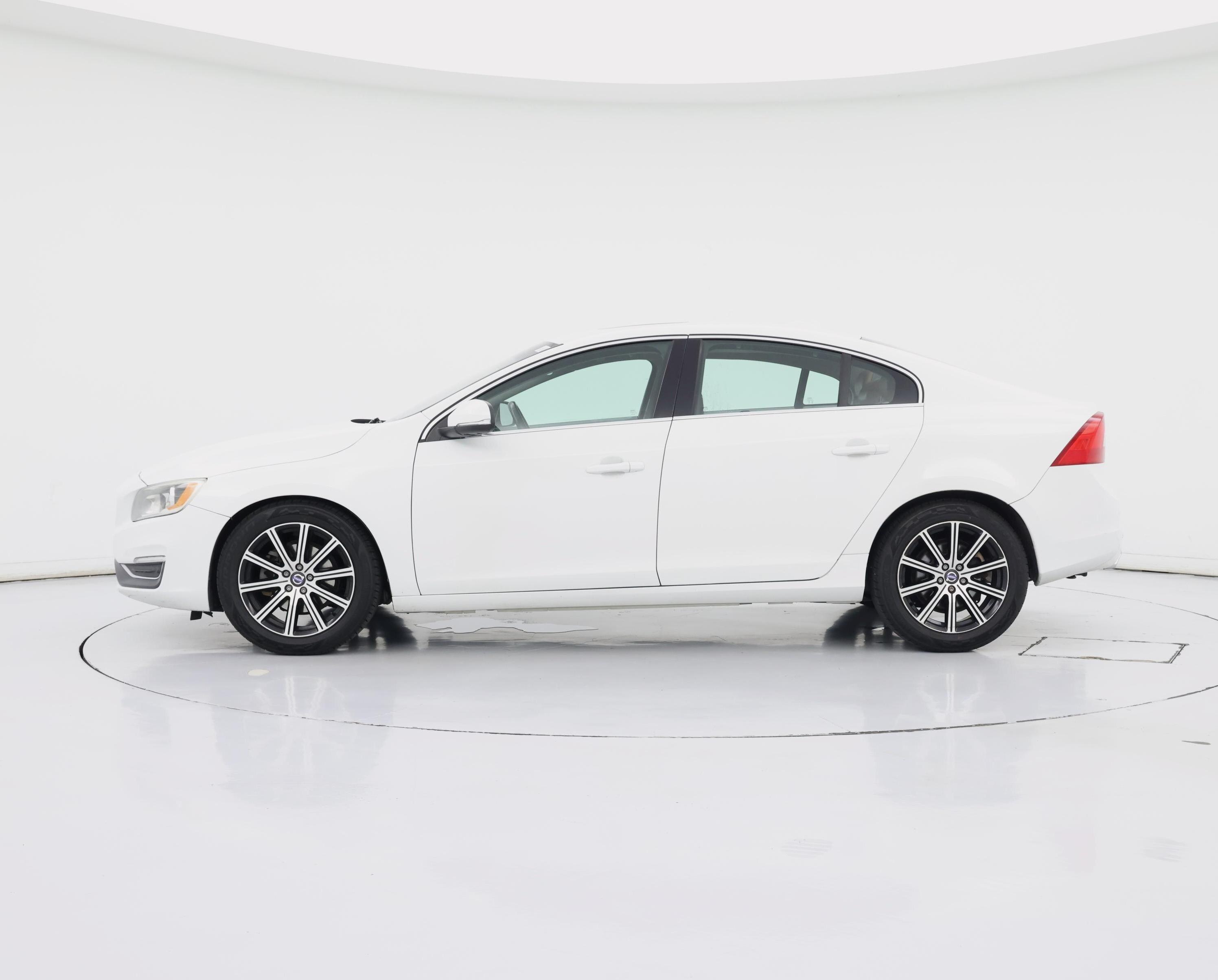 Thumbnail: 2016 Volvo S60 - 3