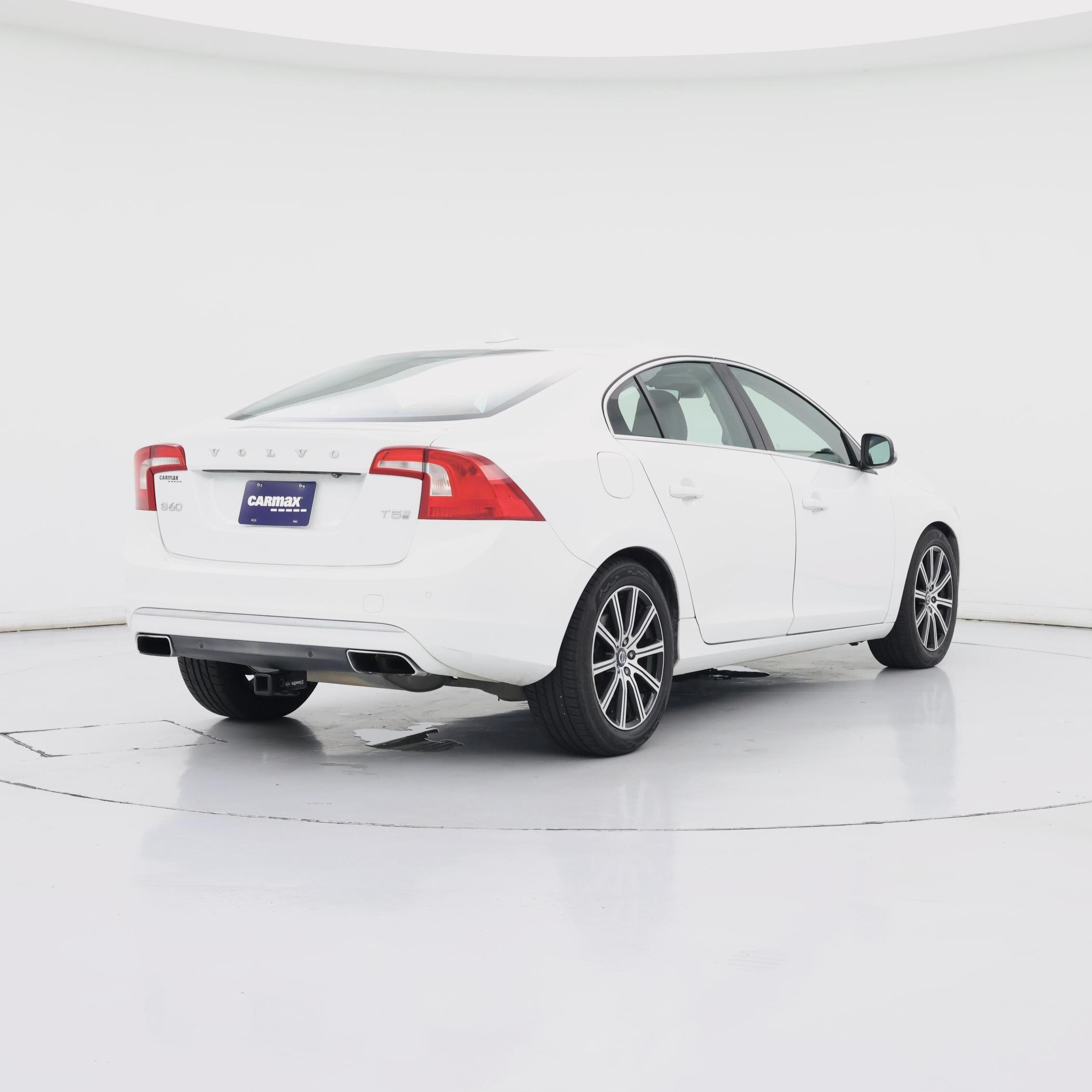 Thumbnail: 2016 Volvo S60 - 8
