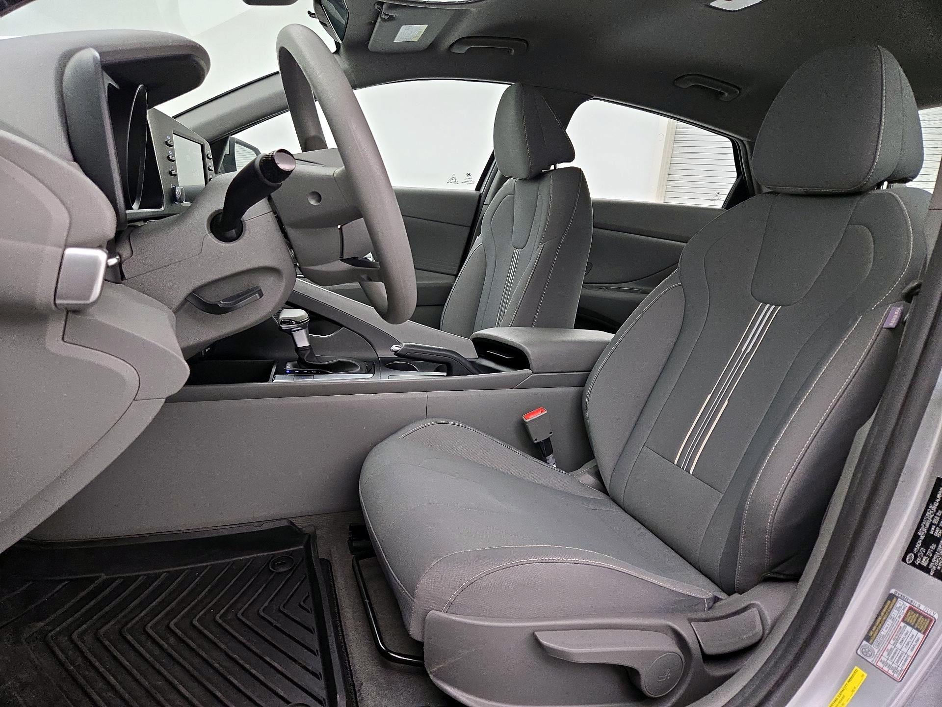 Thumbnail: 2021 Hyundai Elantra - 11