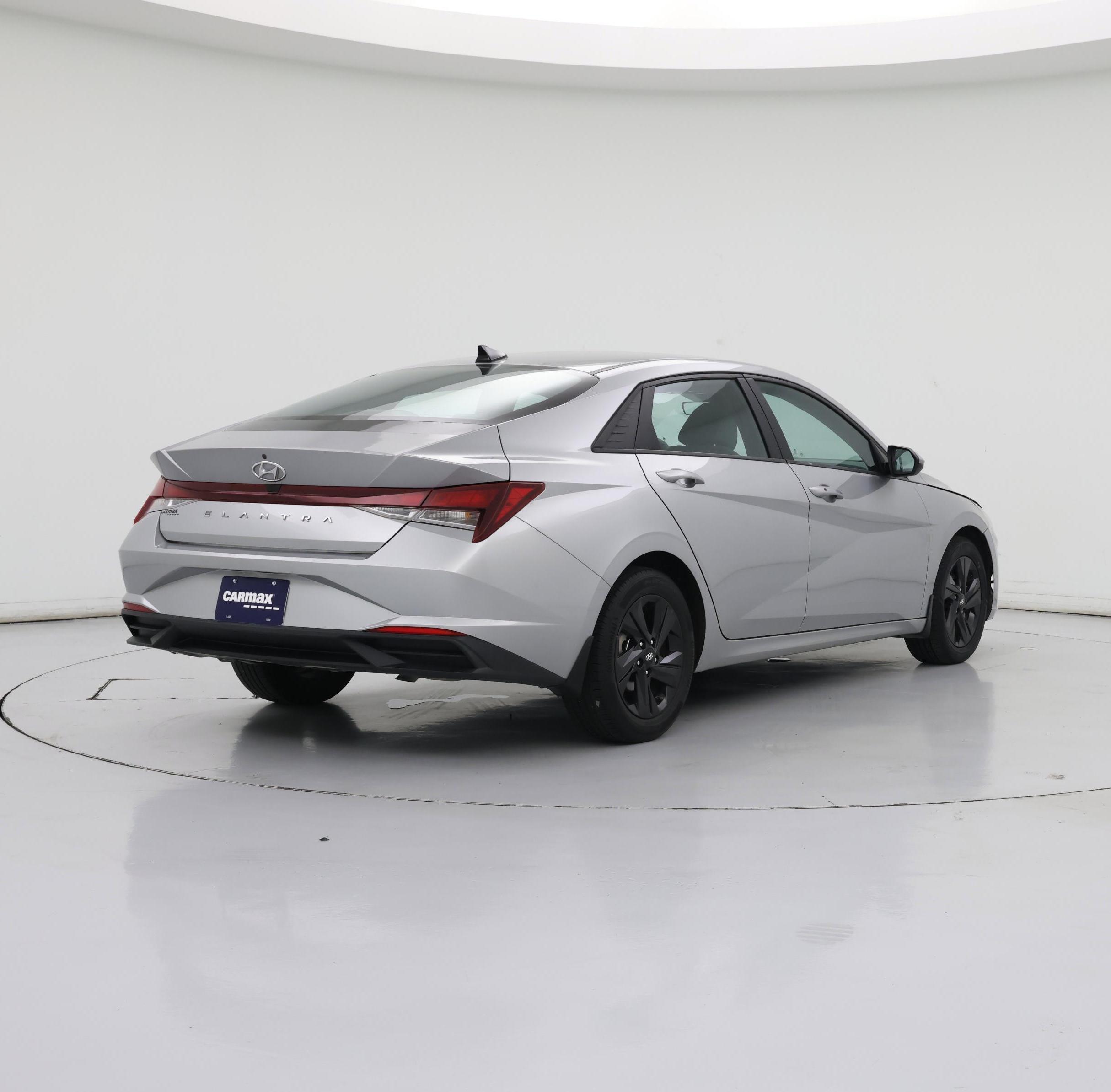 Thumbnail: 2021 Hyundai Elantra - 8