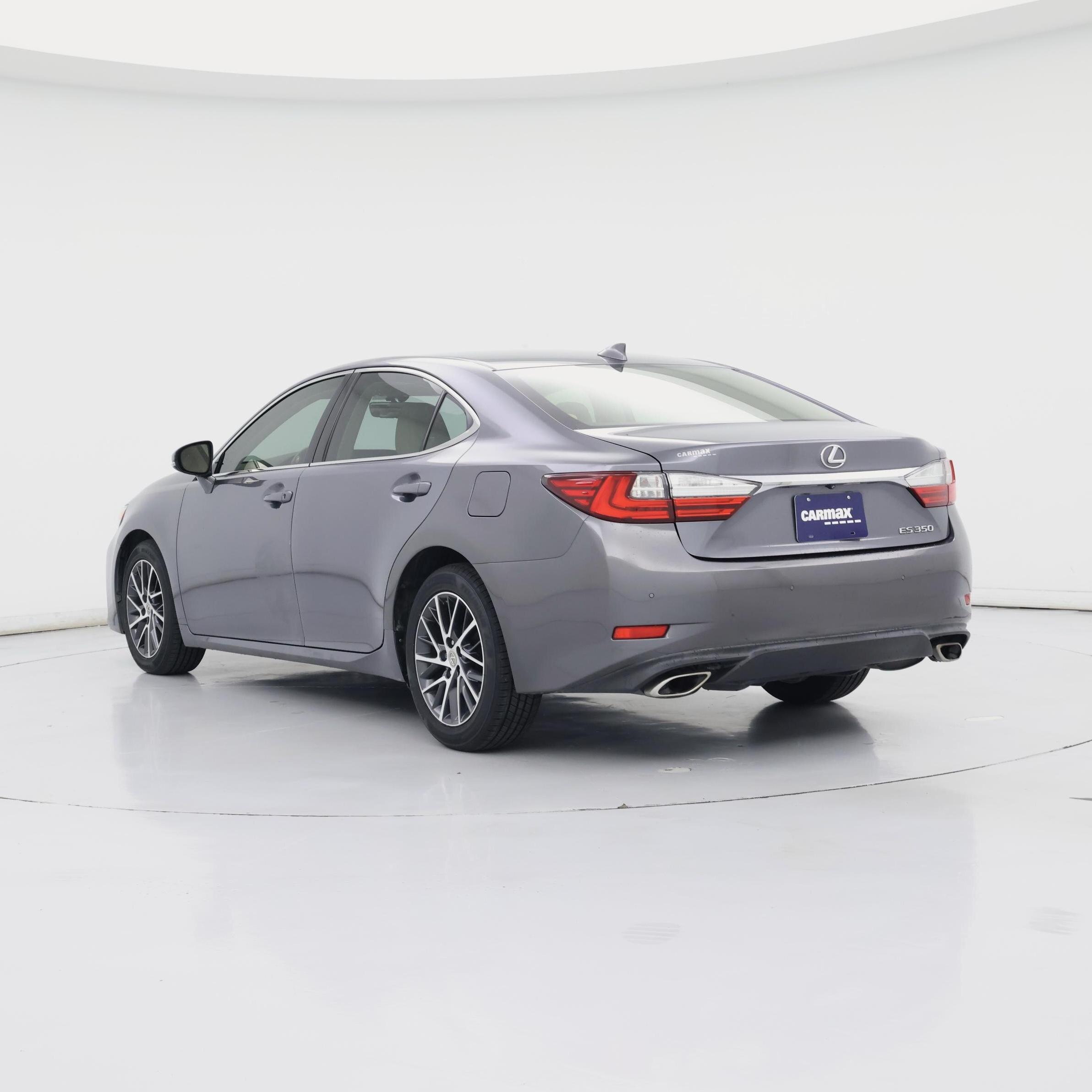 Thumbnail: 2016 Lexus ES - 2