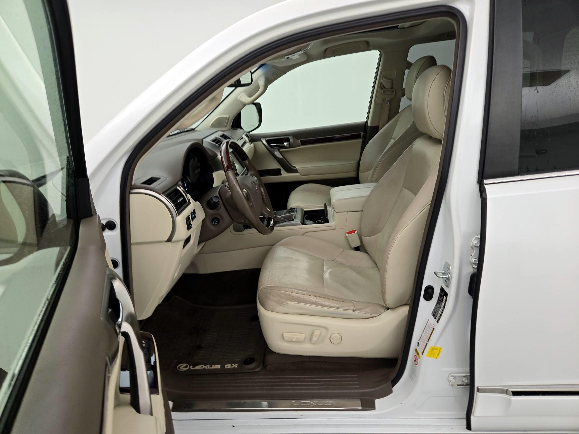 Thumbnail: 2017 Lexus GX - 11