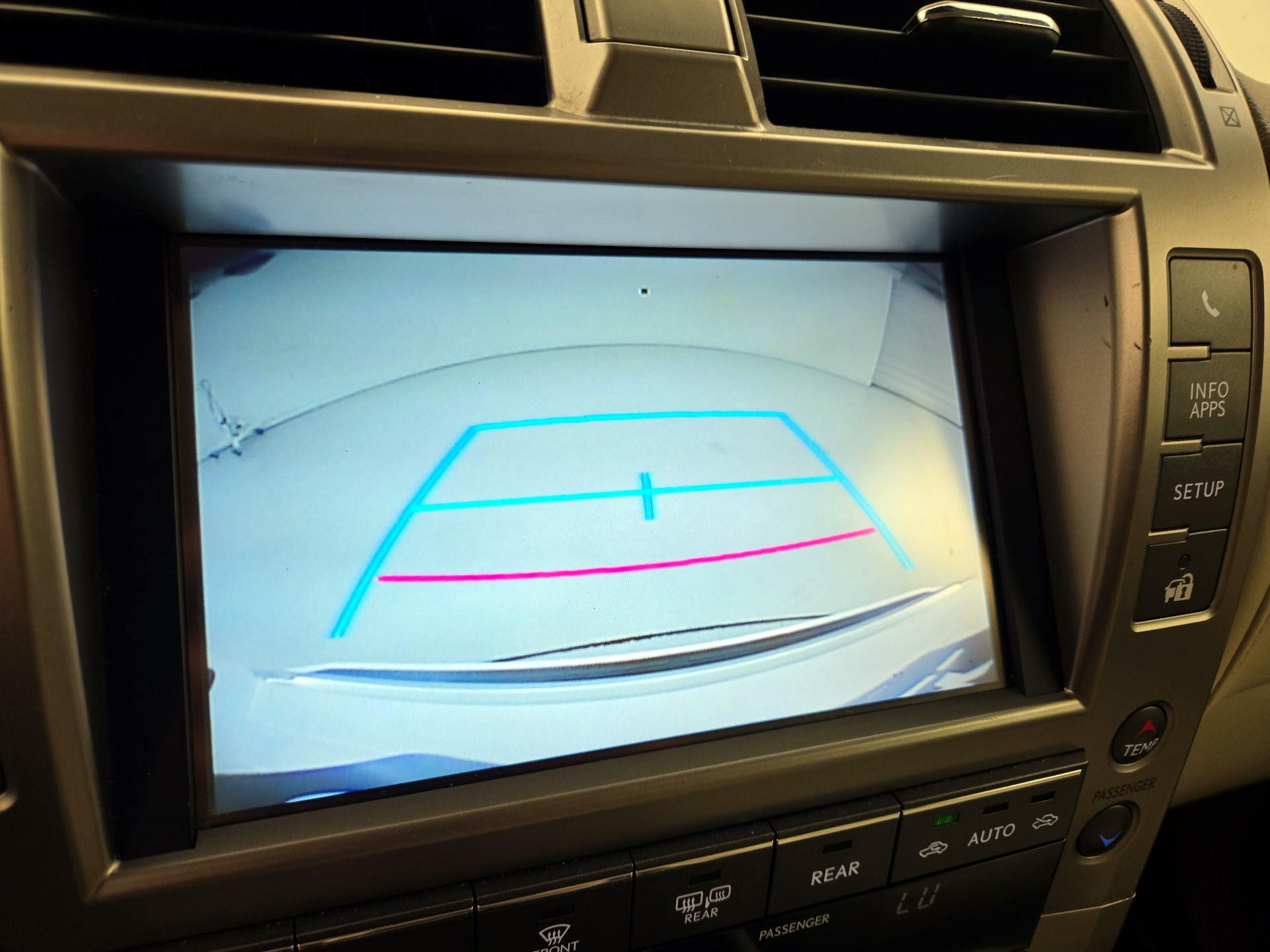 Thumbnail: 2017 Lexus GX - 15