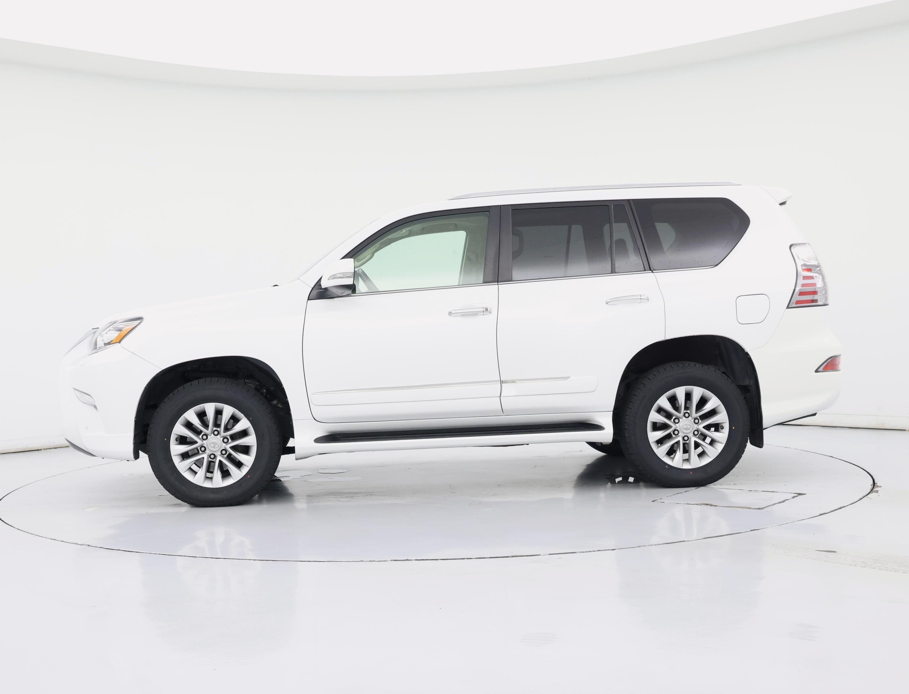 Thumbnail: 2017 Lexus GX - 3