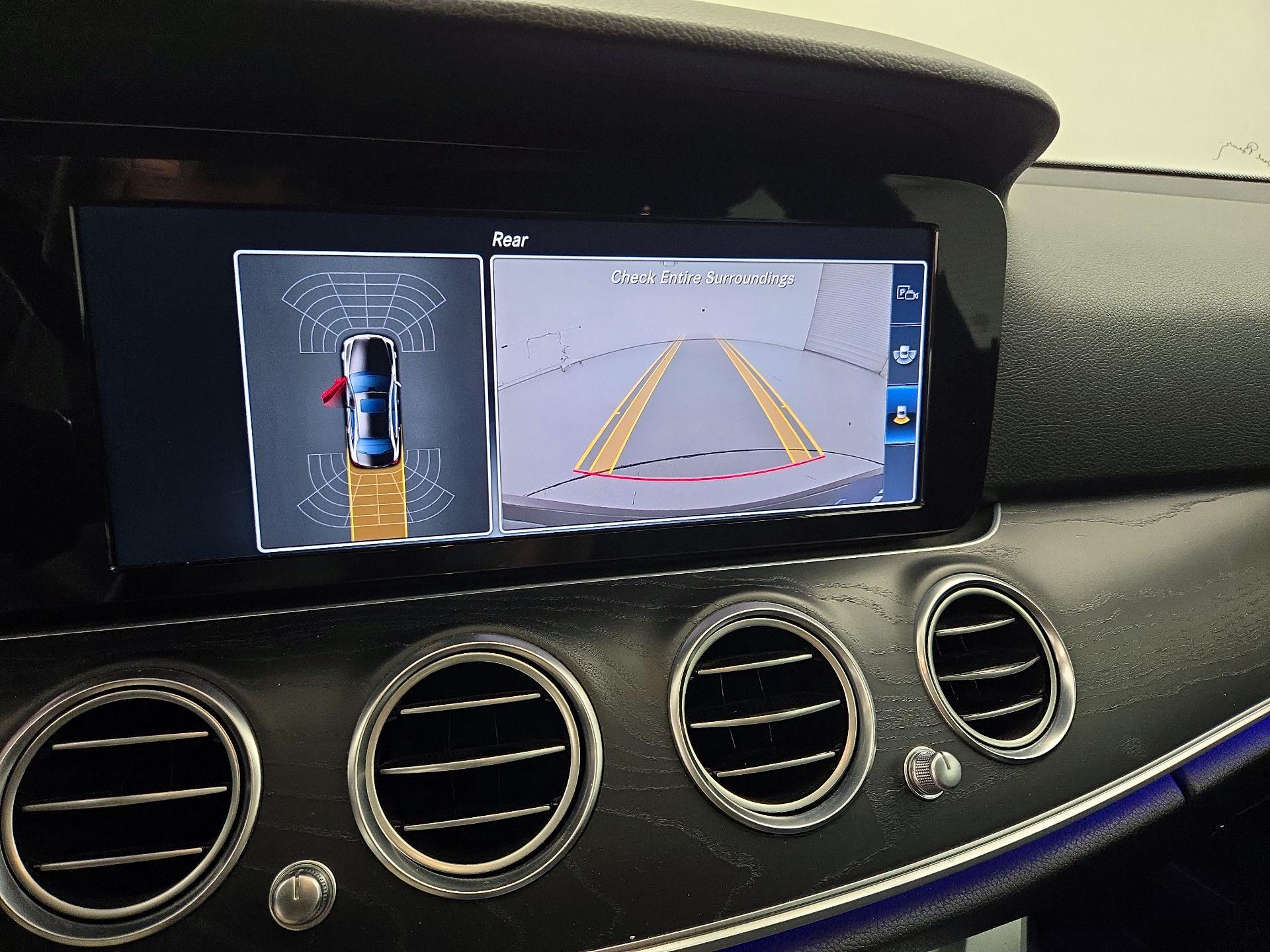 Thumbnail: 2017 Mercedes-Benz E-Class - 15