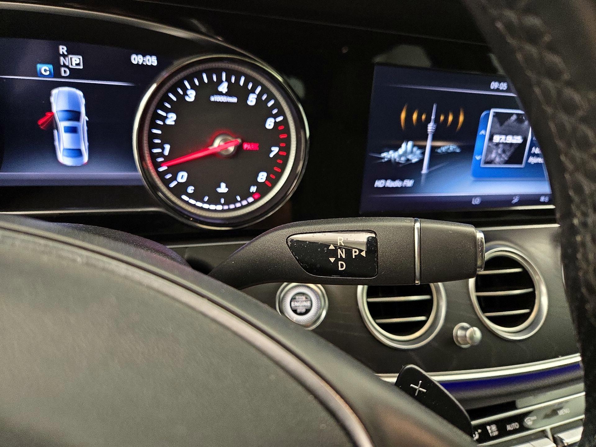 Thumbnail: 2017 Mercedes-Benz E-Class - 18