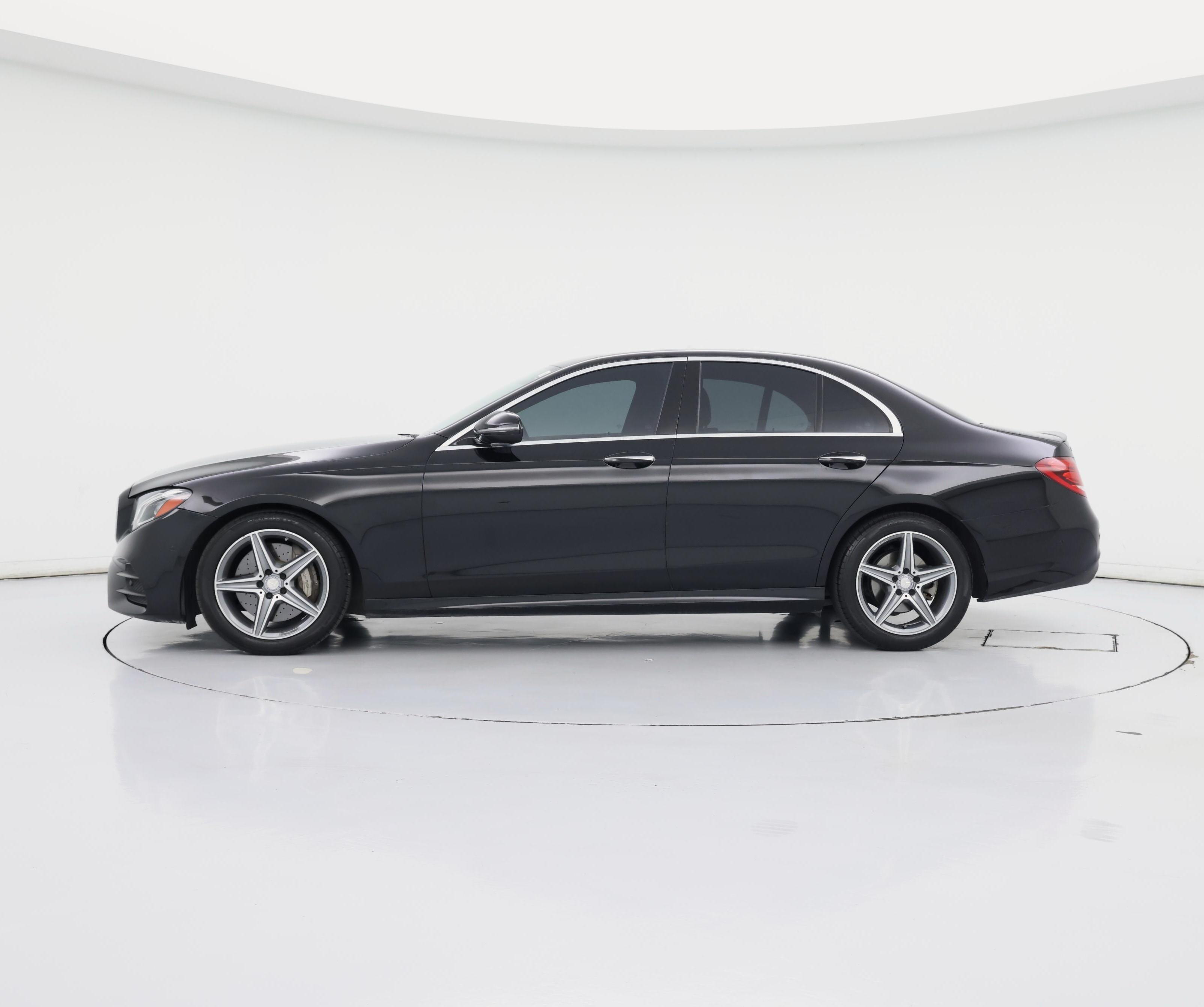 Thumbnail: 2017 Mercedes-Benz E-Class - 3