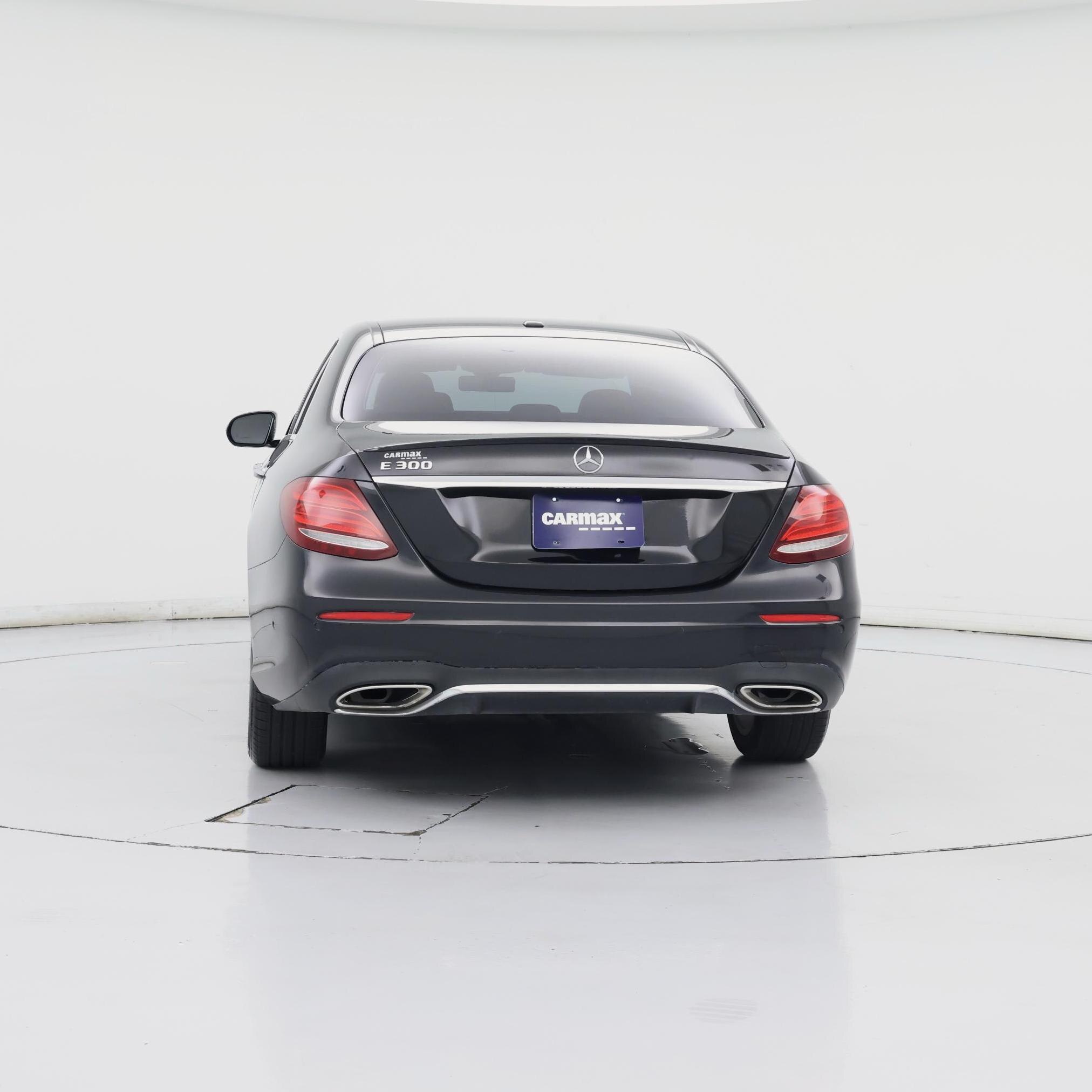 Thumbnail: 2017 Mercedes-Benz E-Class - 6