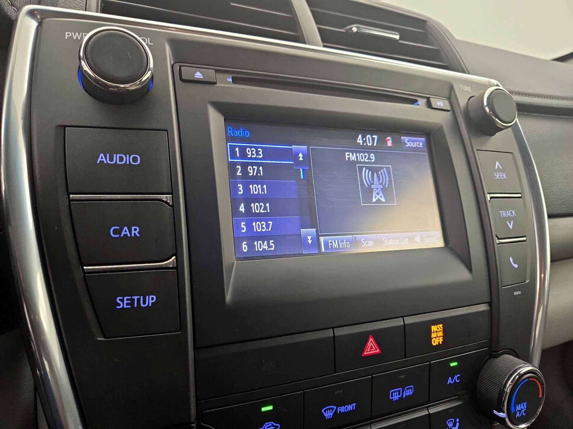 Thumbnail: 2017 Toyota Camry - 15