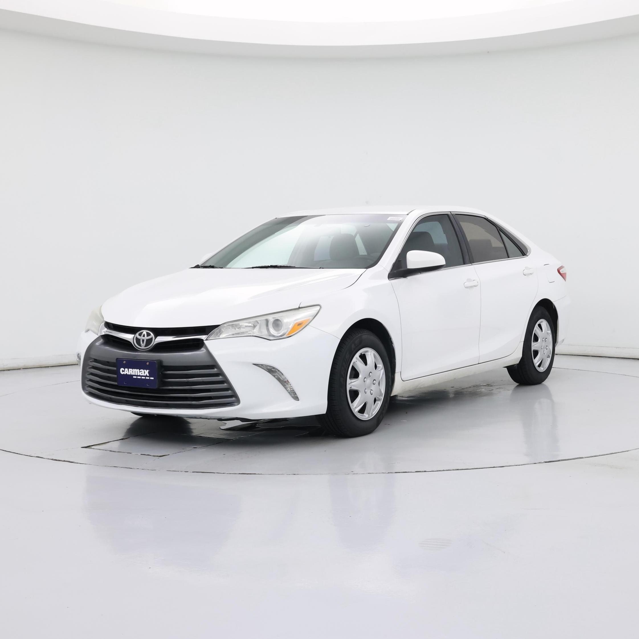Thumbnail: 2017 Toyota Camry - 4