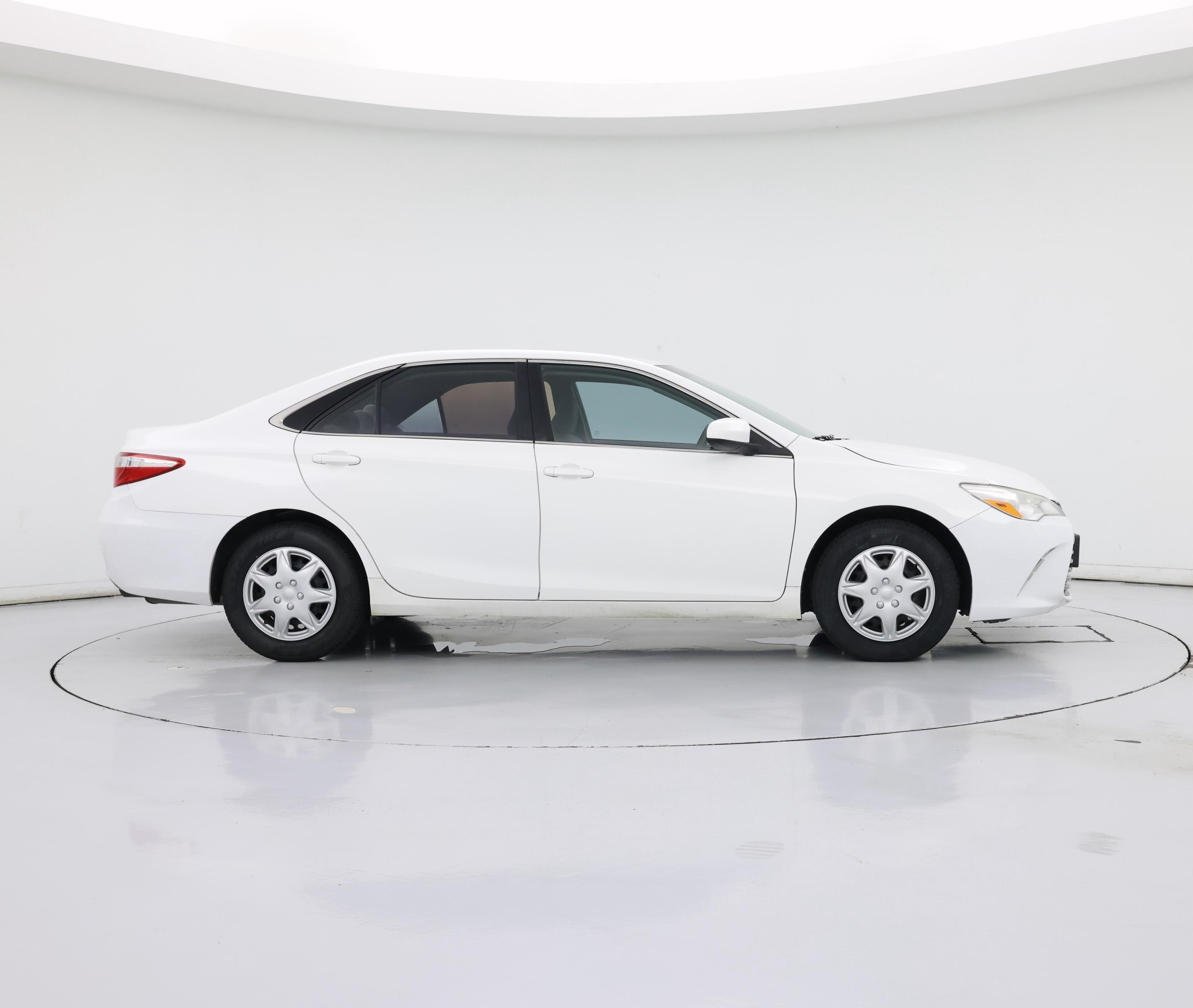 Thumbnail: 2017 Toyota Camry - 7