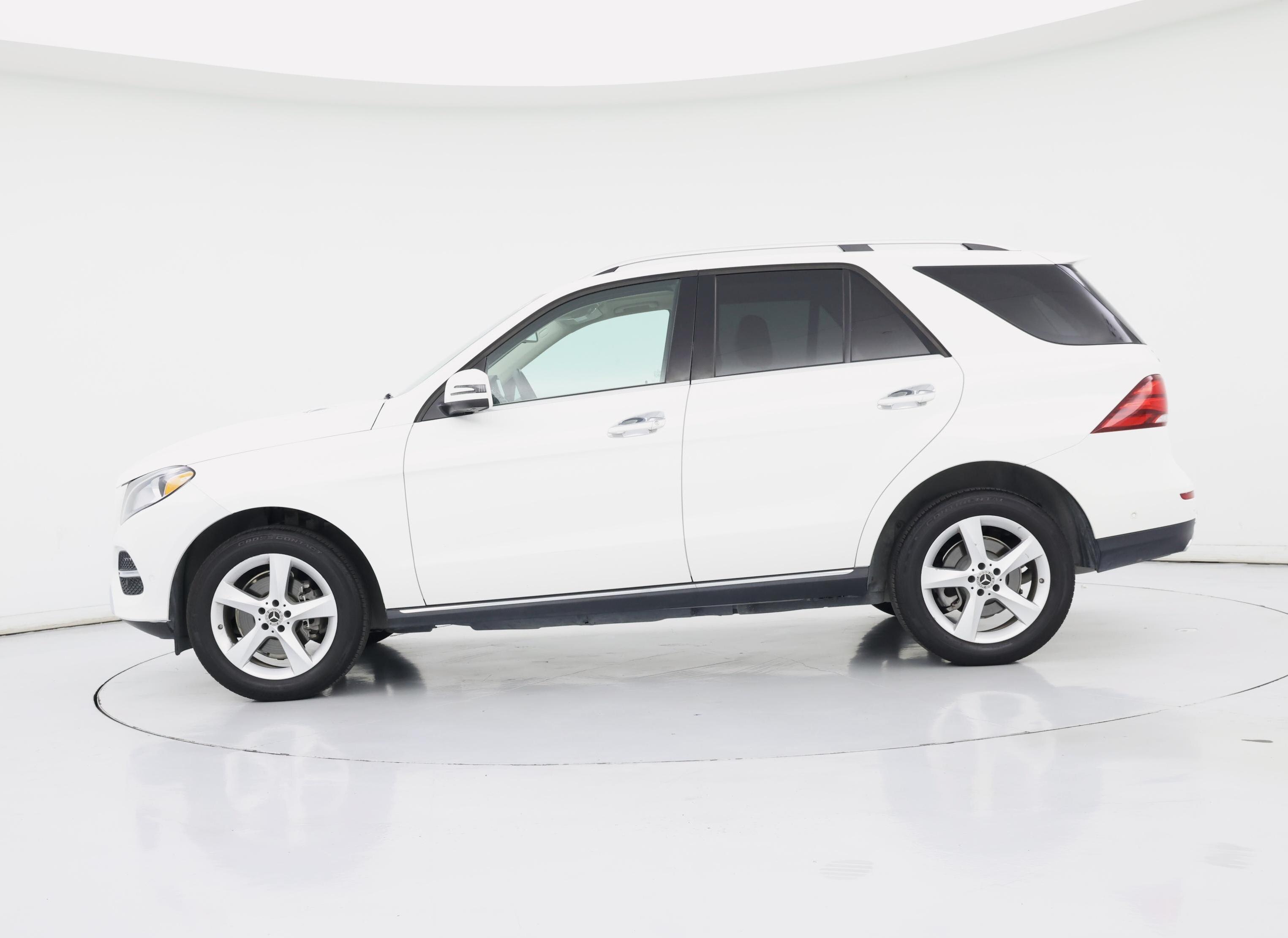 Thumbnail: 2018 Mercedes-Benz GLE - 3