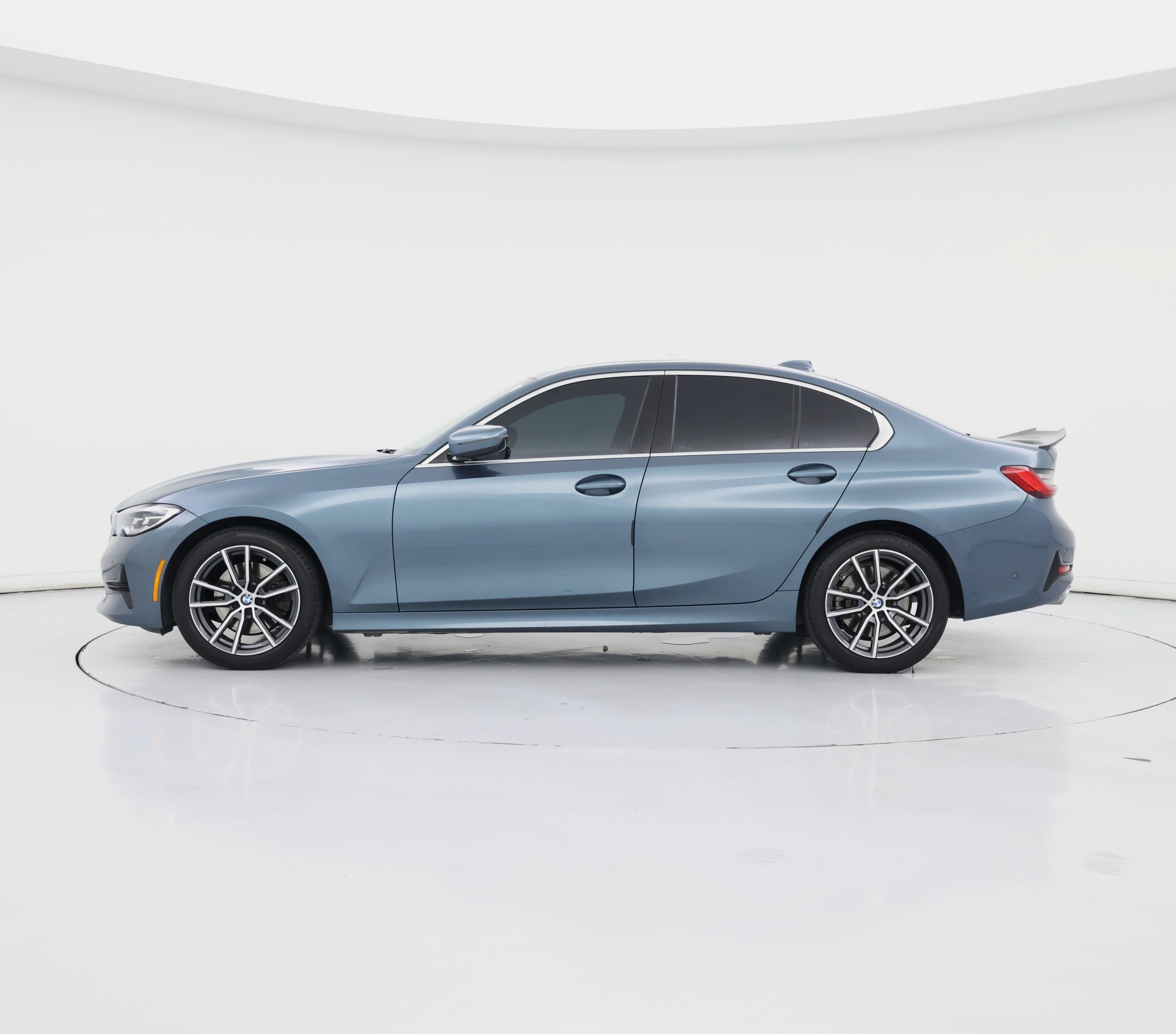 Thumbnail: 2020 BMW 3 Series - 3