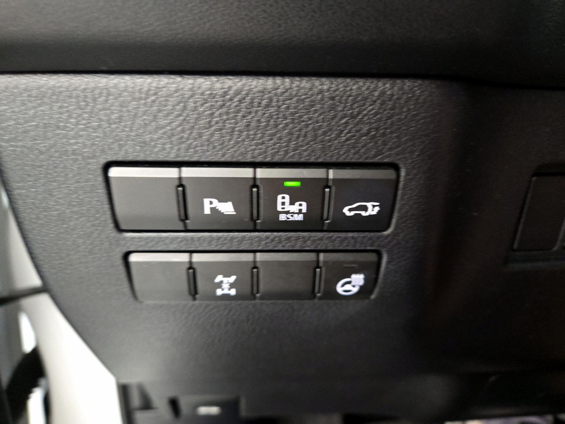 Thumbnail: 2016 Lexus NX - 13