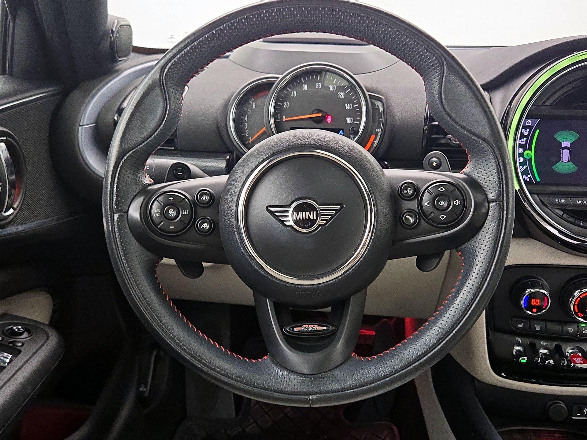 Thumbnail: 2020 MINI Cooper Clubman - 10