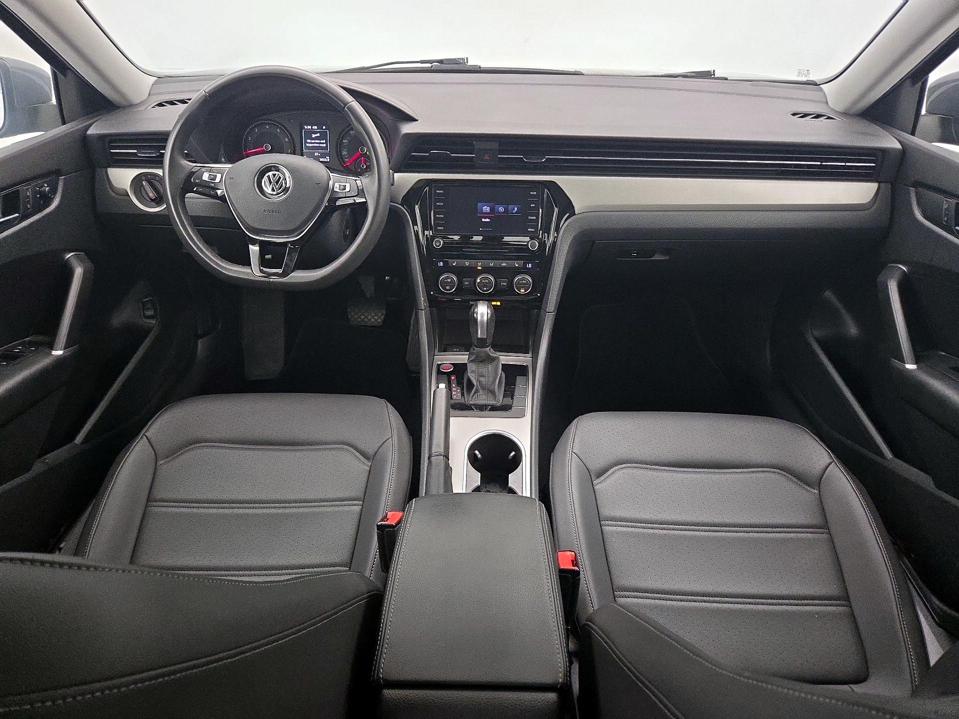 Thumbnail: 2021 Volkswagen Passat - 9