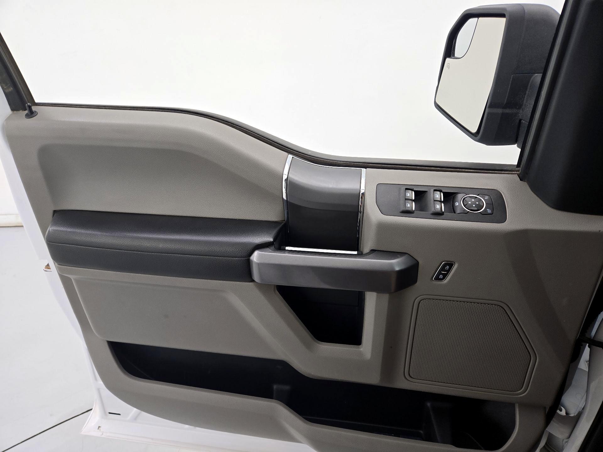 Thumbnail: 2019 Ford F-150 - 12