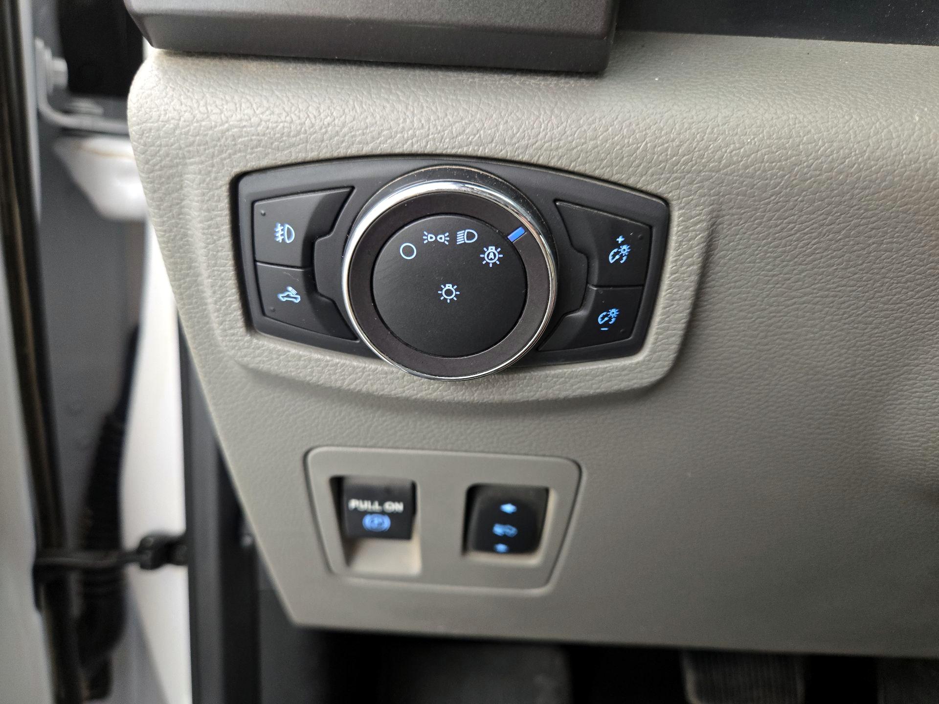 Thumbnail: 2019 Ford F-150 - 13