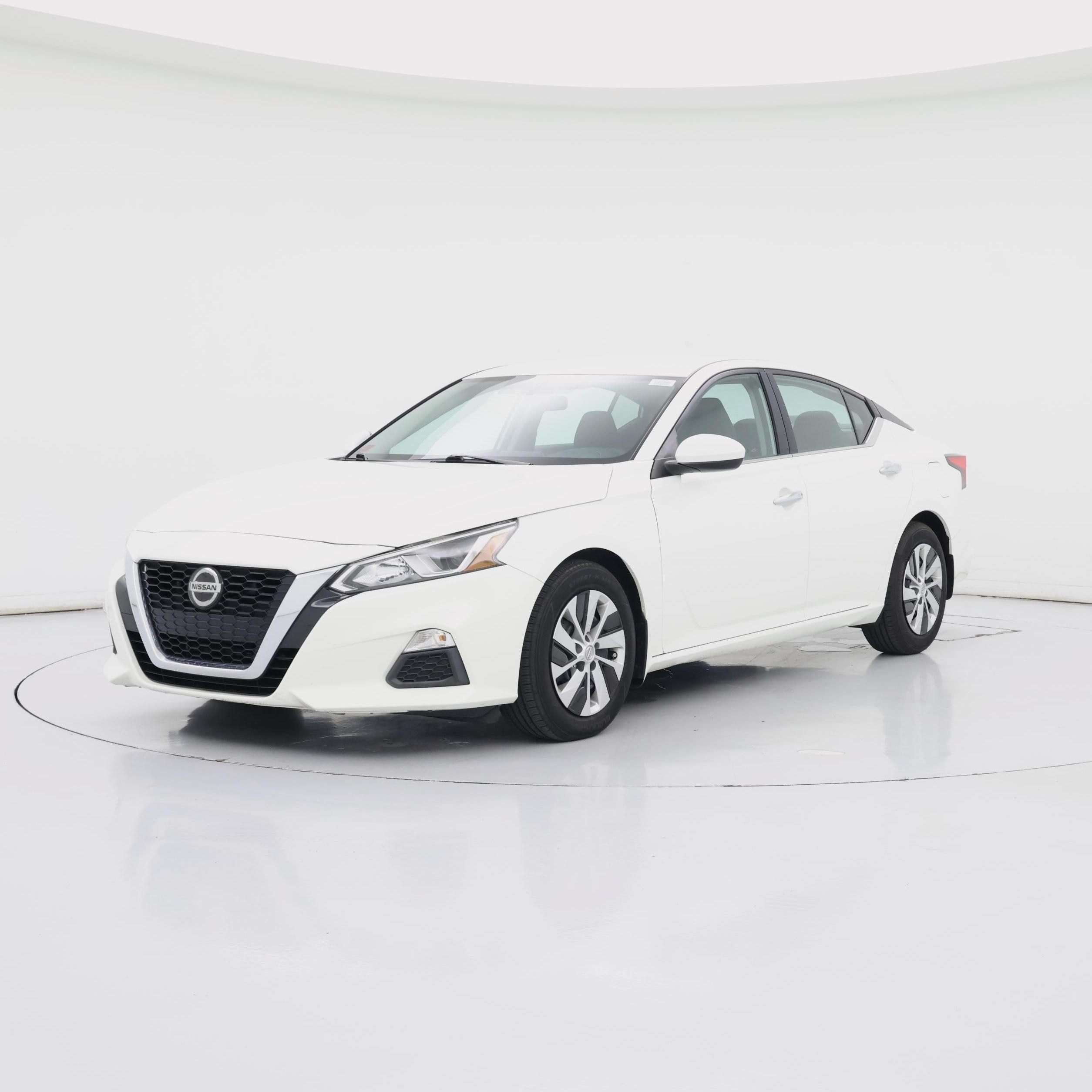 Thumbnail: 2020 Nissan Altima - 4