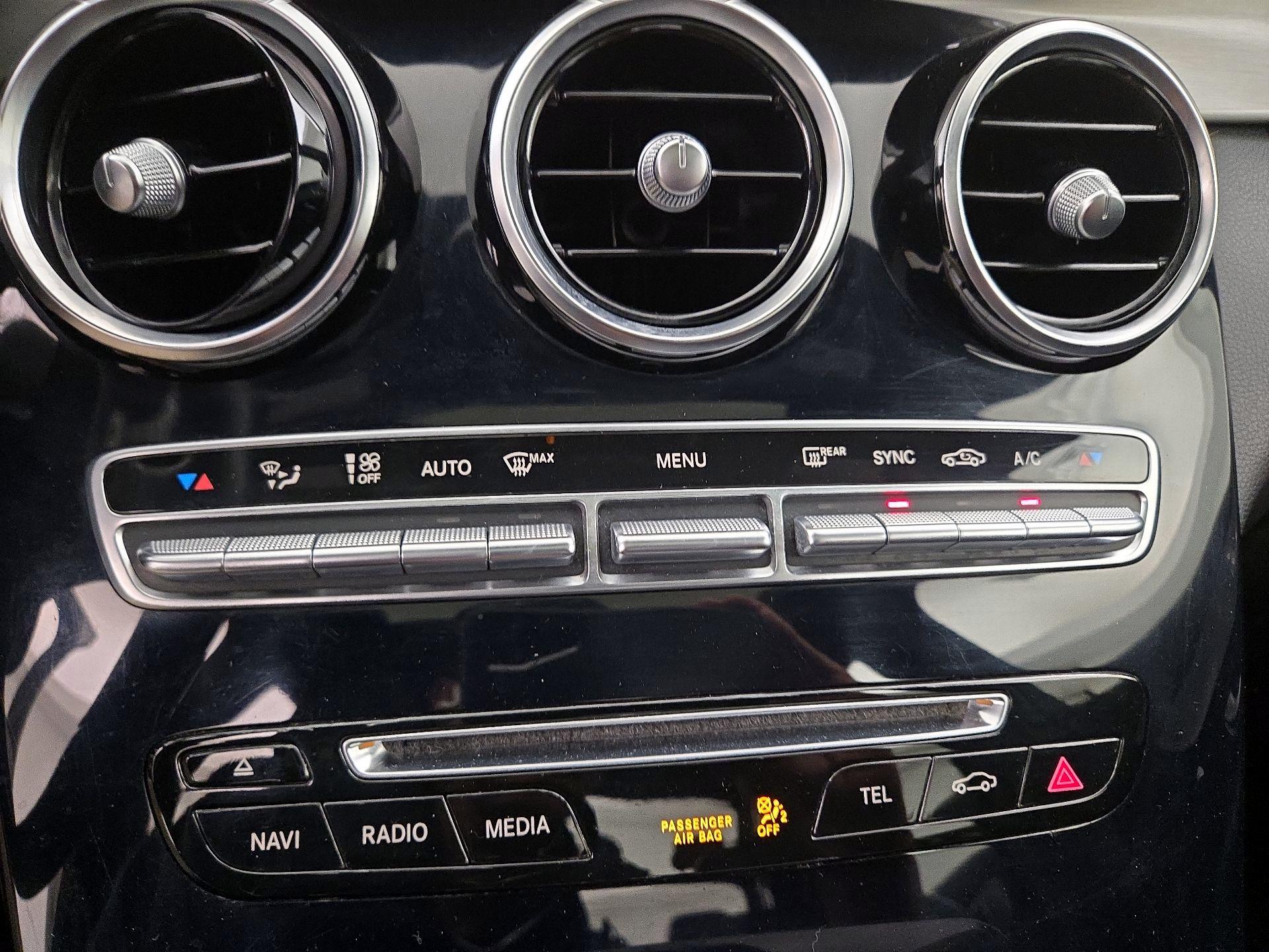Thumbnail: 2018 Mercedes-Benz C-Class - 16