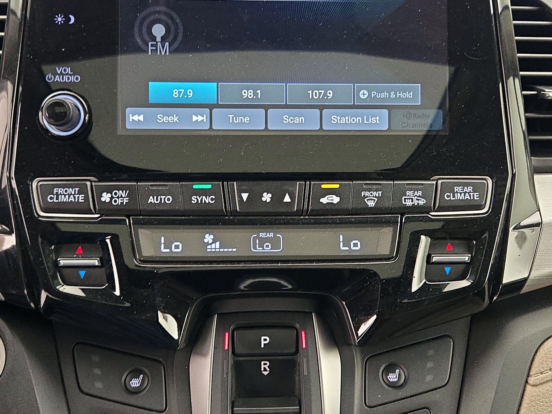 Thumbnail: 2022 Honda Odyssey - 16