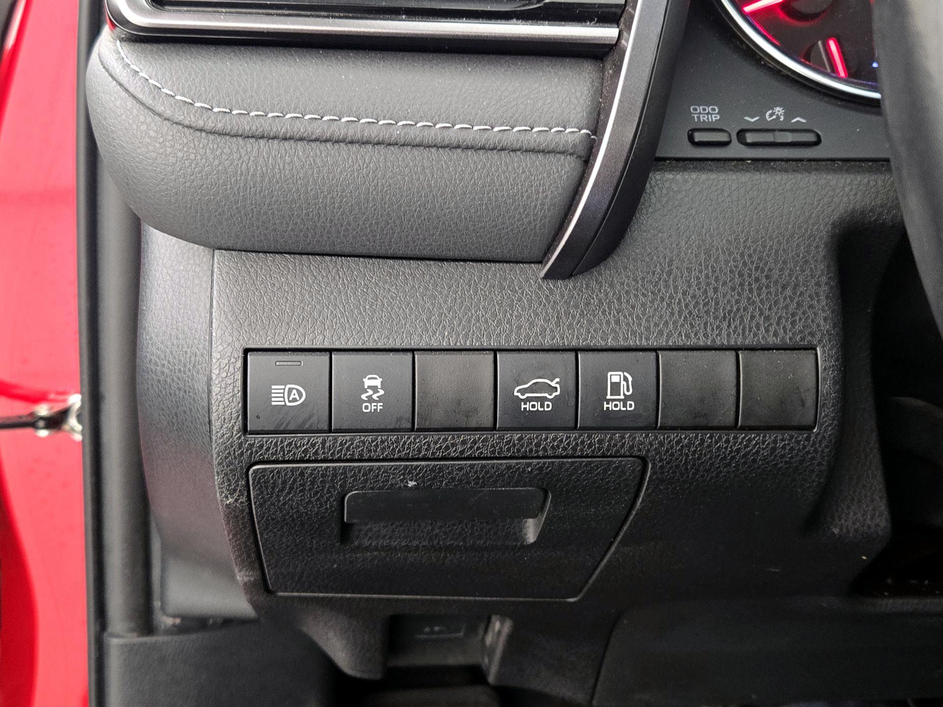 Thumbnail: 2019 Toyota Camry - 13