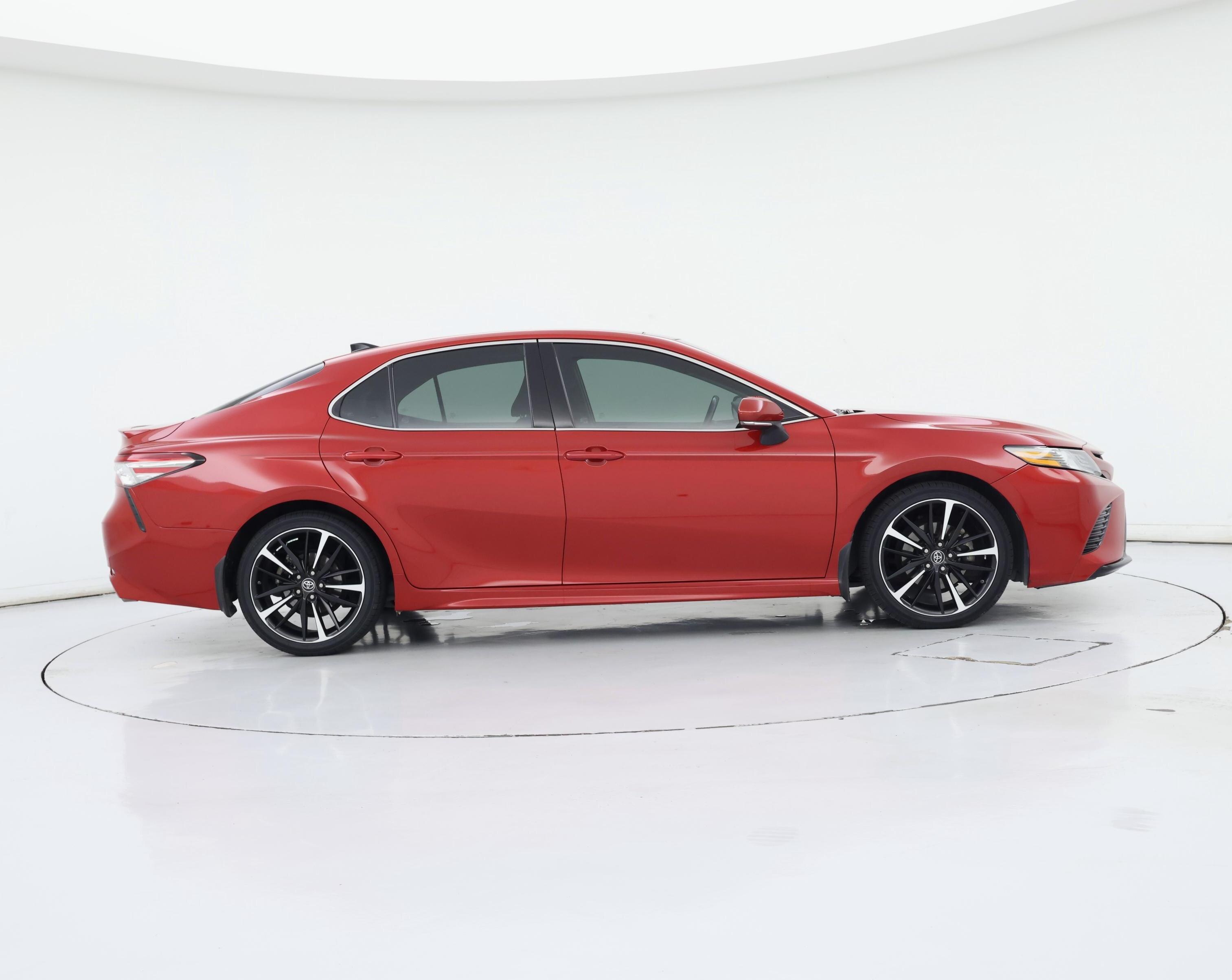 Thumbnail: 2019 Toyota Camry - 7