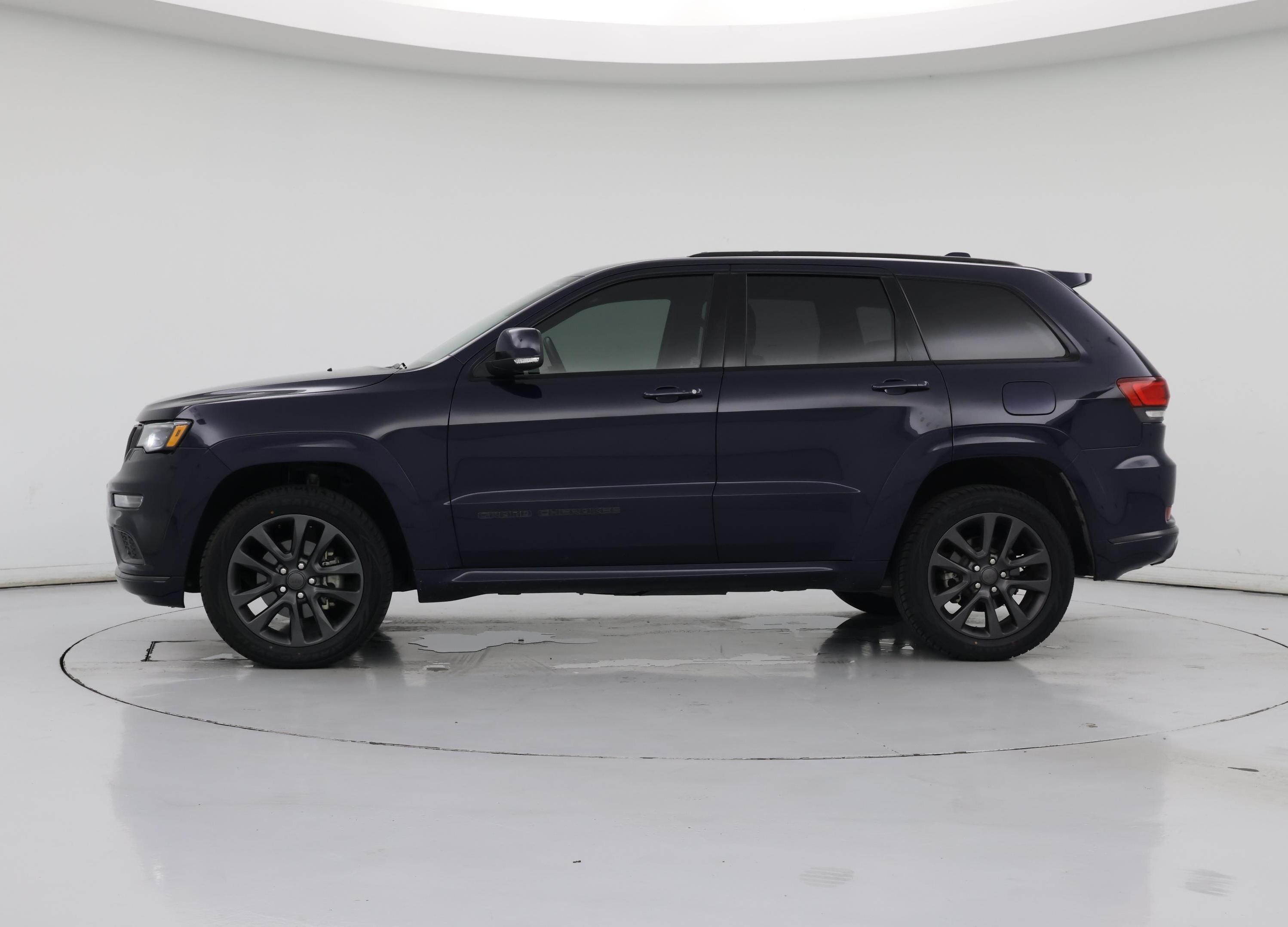 Thumbnail: 2018 Jeep Grand Cherokee - 3