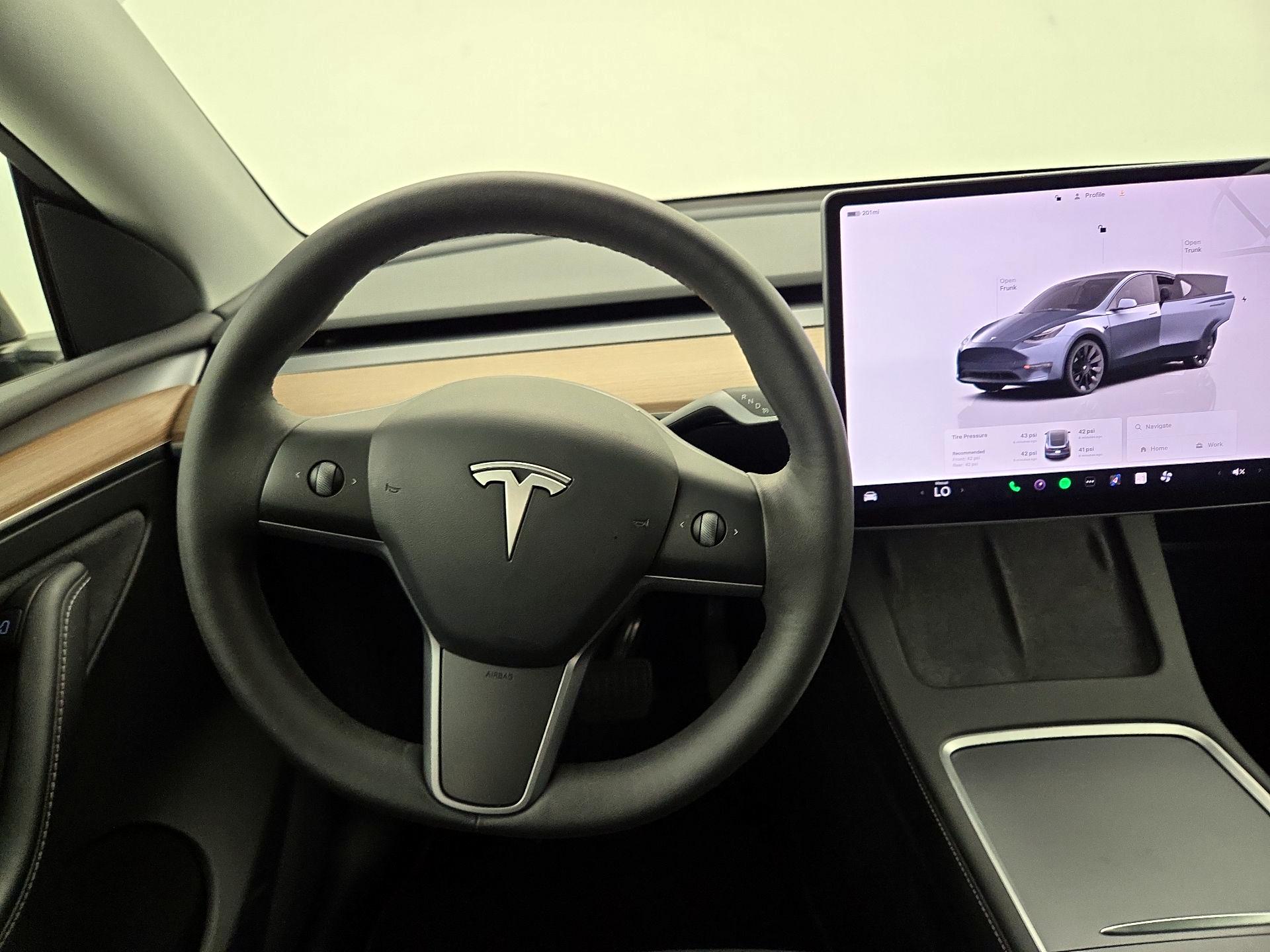 Thumbnail: 2023 Tesla Model Y - 10