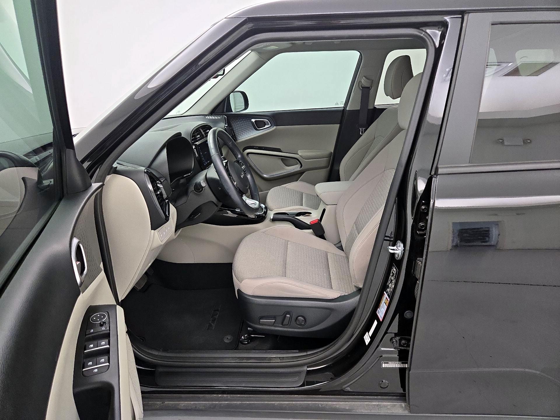 Thumbnail: 2023 Kia Soul - 11