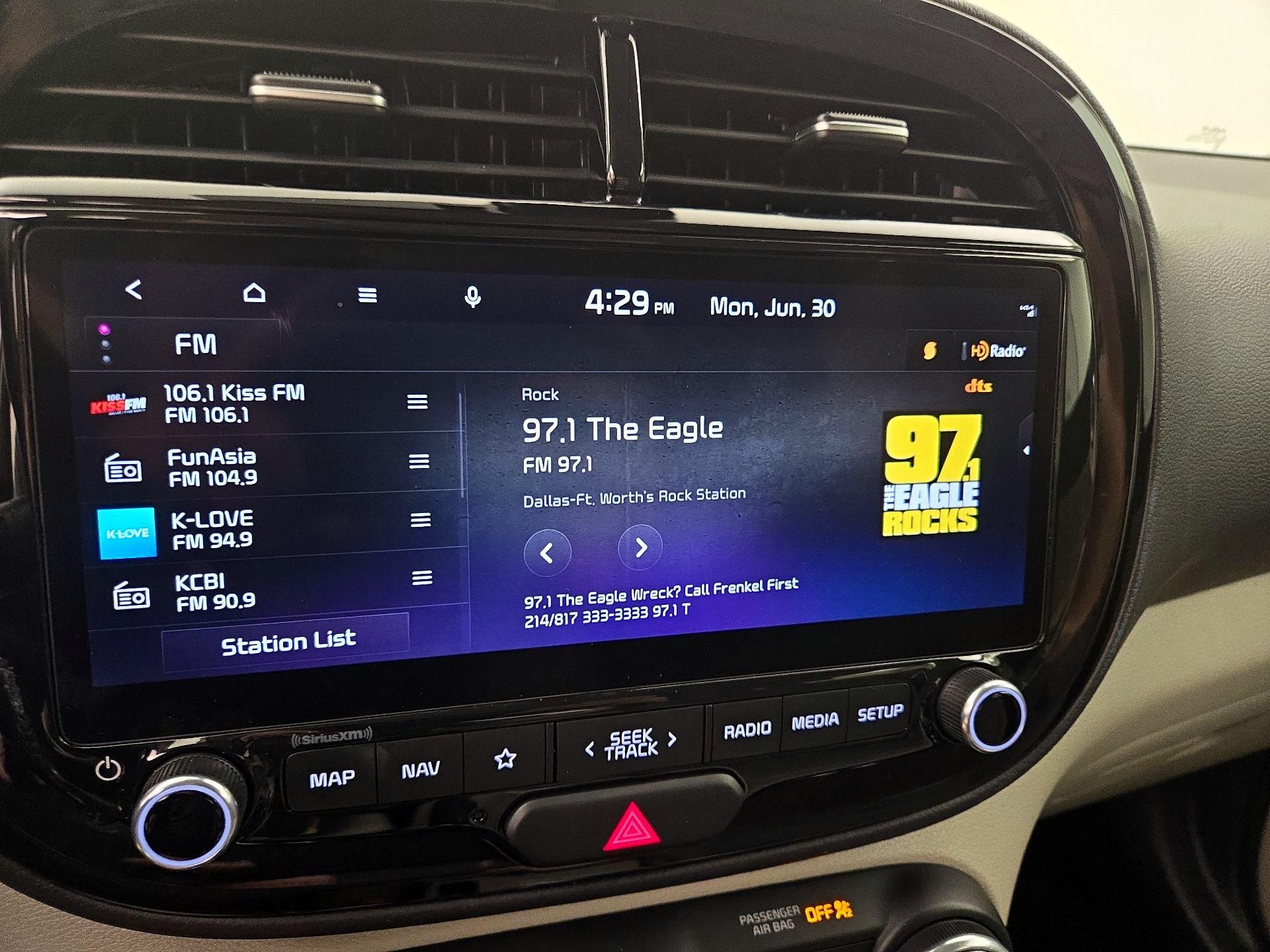 Thumbnail: 2023 Kia Soul - 16