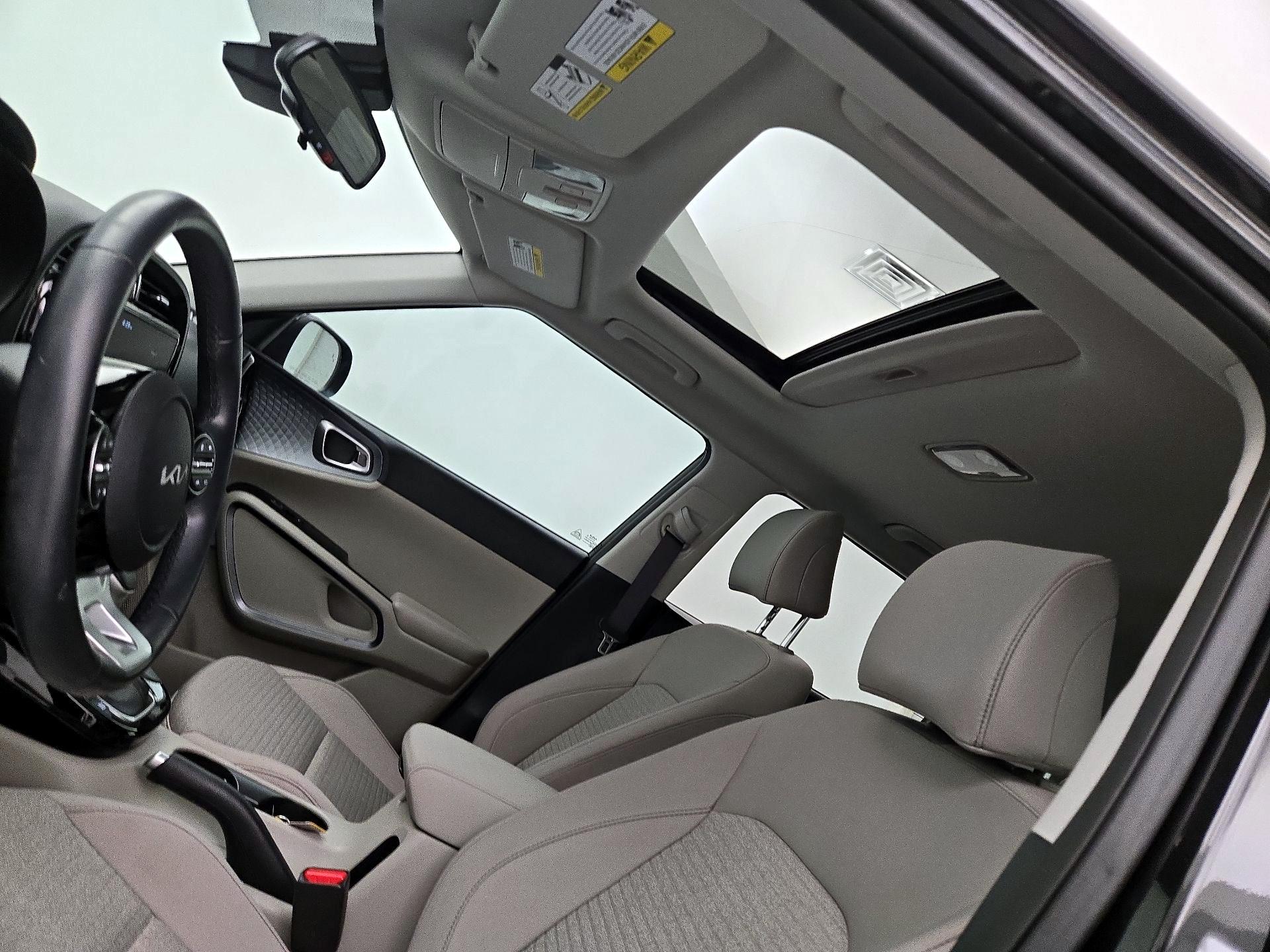 Thumbnail: 2023 Kia Soul - 20
