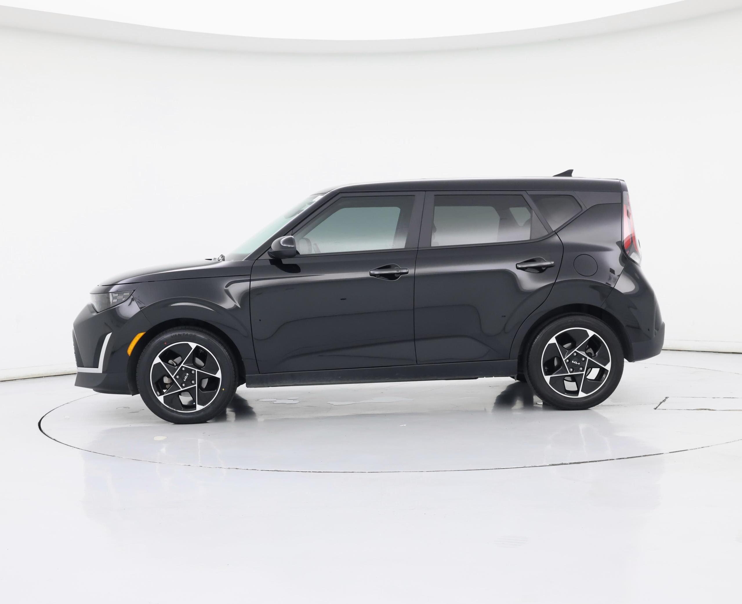 Thumbnail: 2023 Kia Soul - 3
