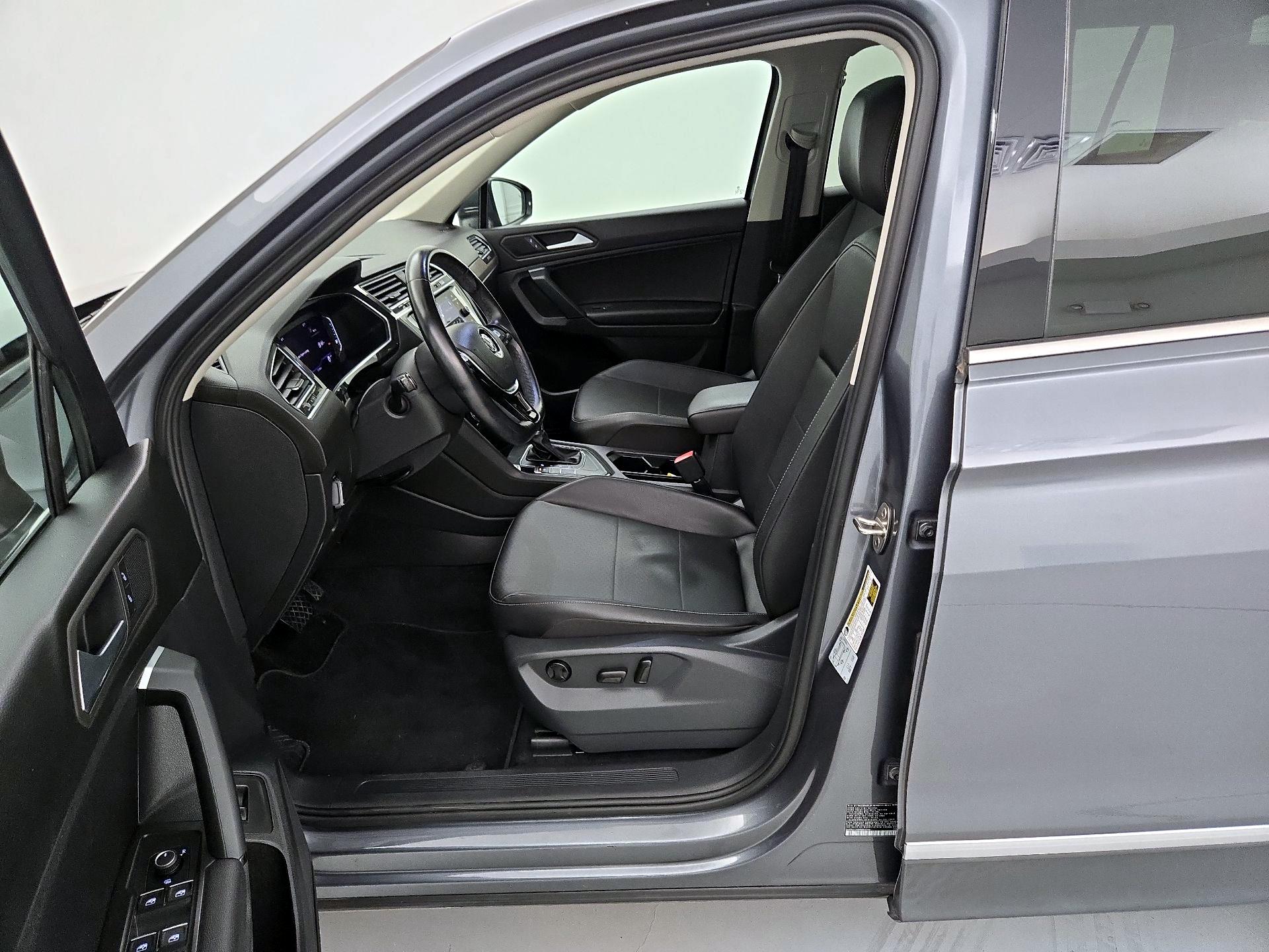 Thumbnail: 2019 Volkswagen Tiguan - 11