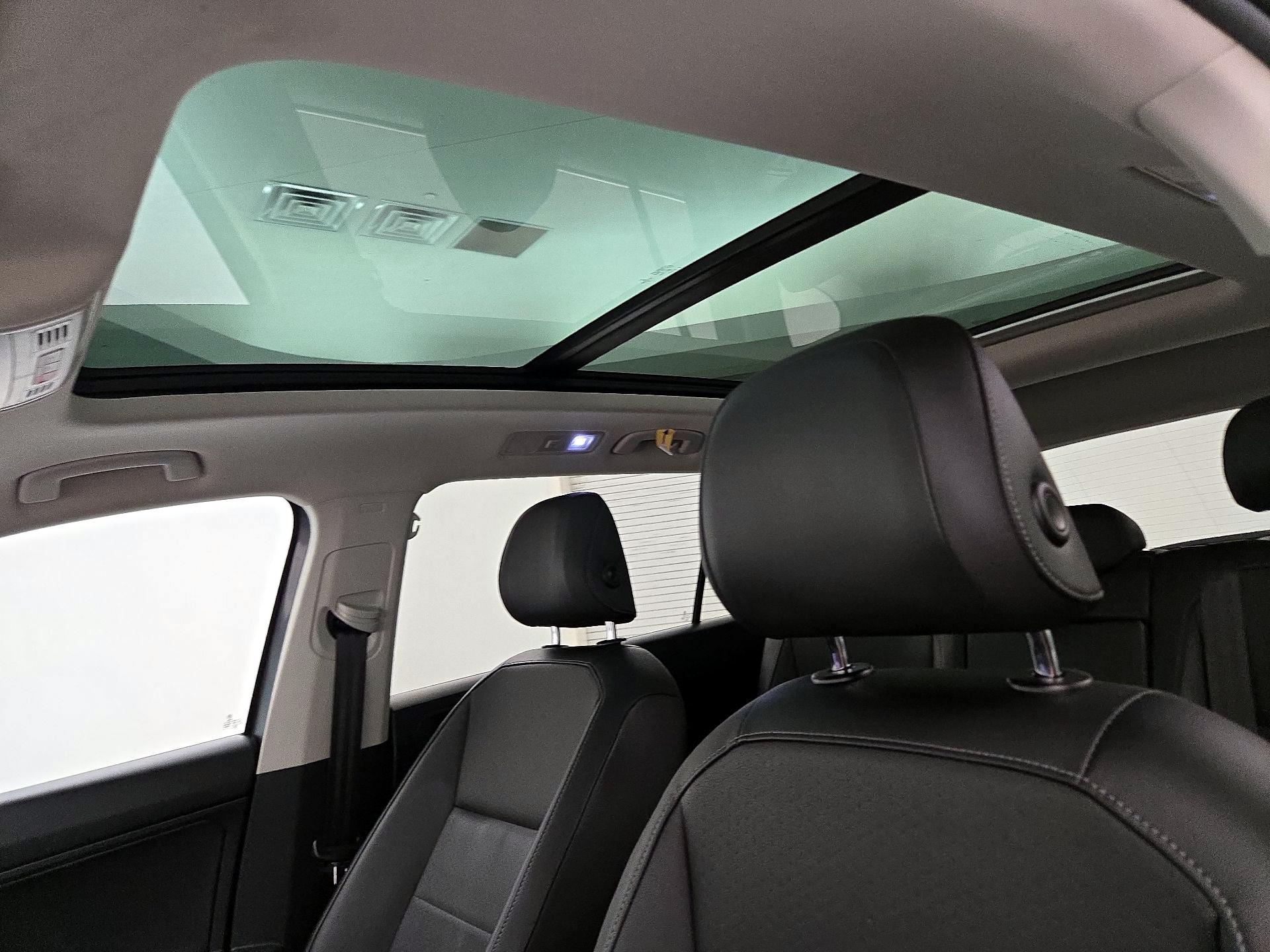 Thumbnail: 2019 Volkswagen Tiguan - 20