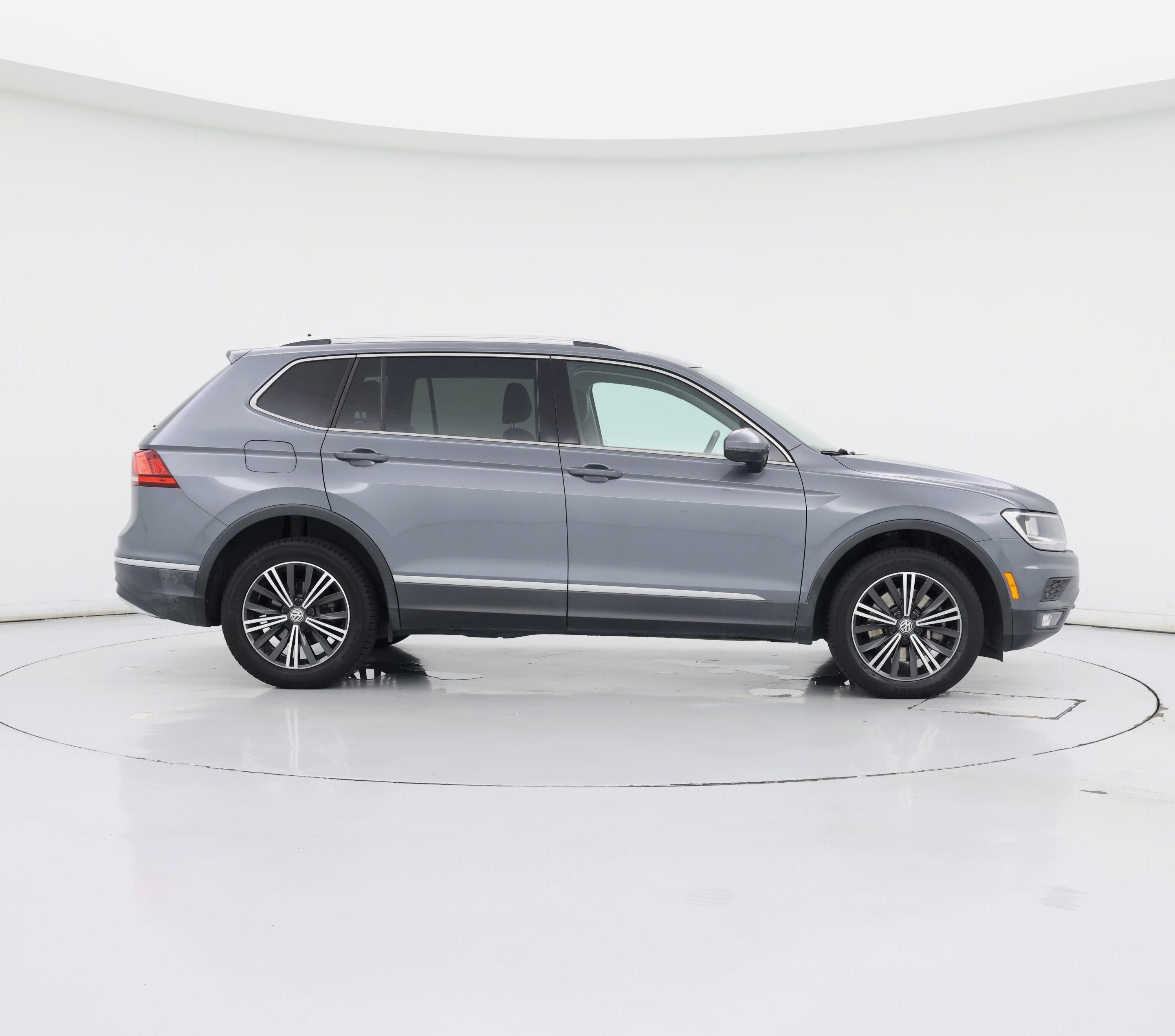 Thumbnail: 2019 Volkswagen Tiguan - 7