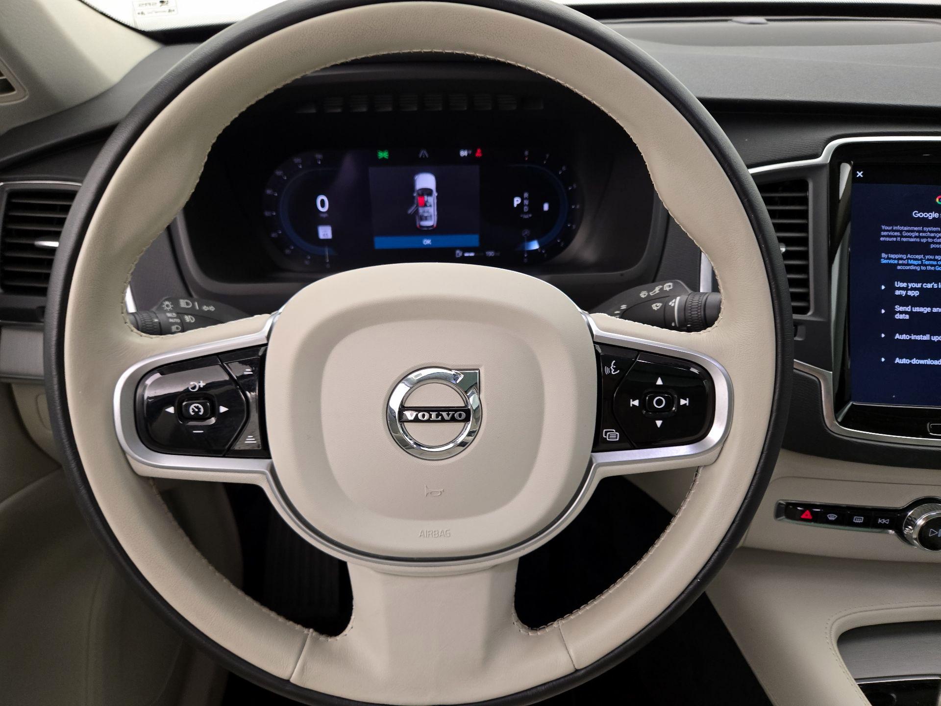 Thumbnail: 2023 Volvo XC90 - 10