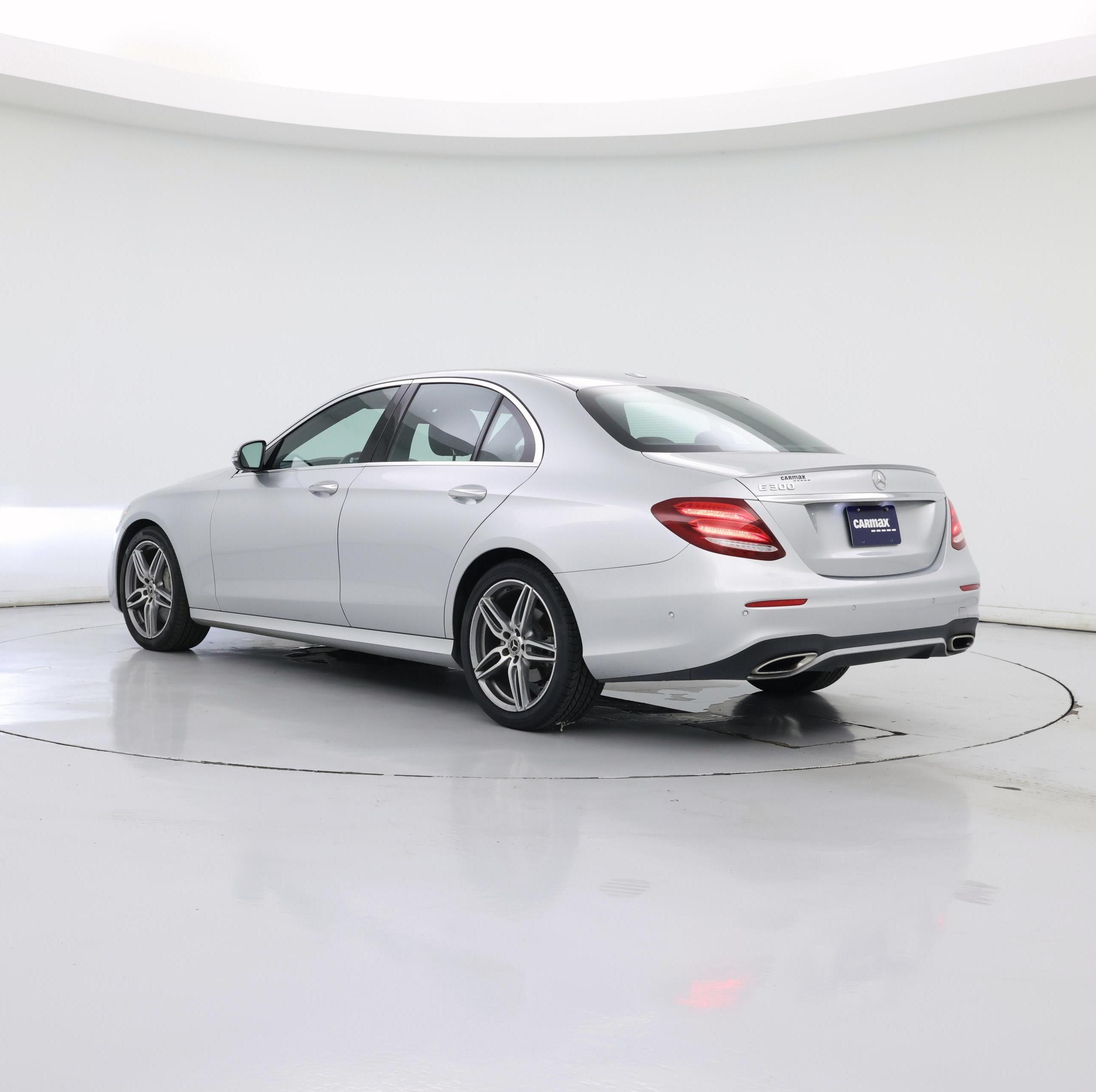 Thumbnail: 2019 Mercedes-Benz E-Class - 2