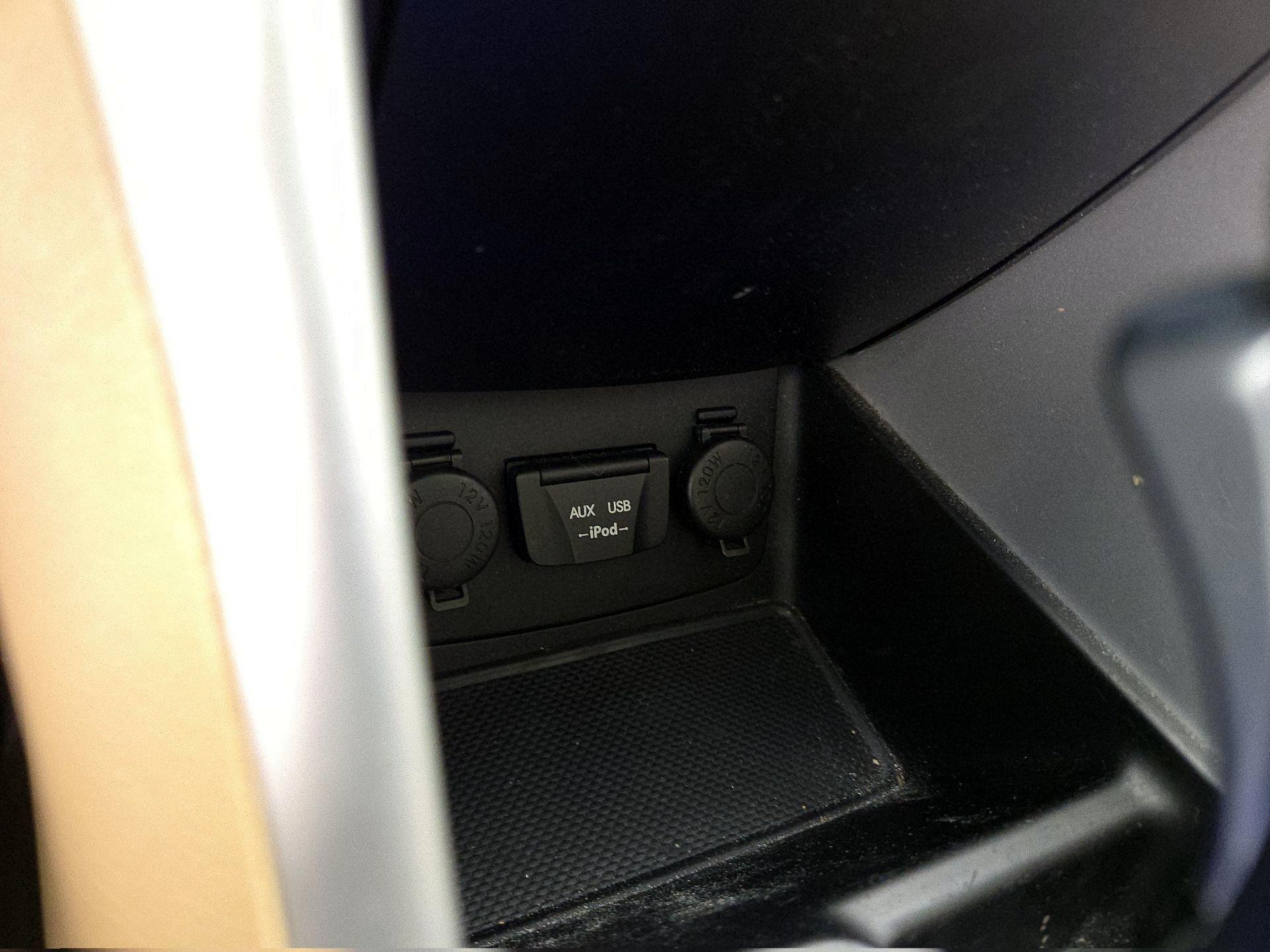 Thumbnail: 2013 Hyundai Sonata - 19