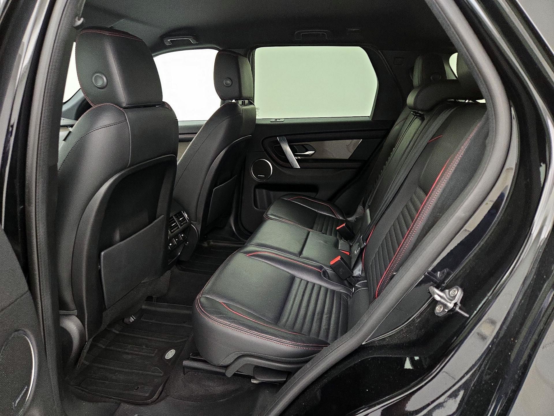 Thumbnail: 2020 Land Rover Discovery Sport - 20