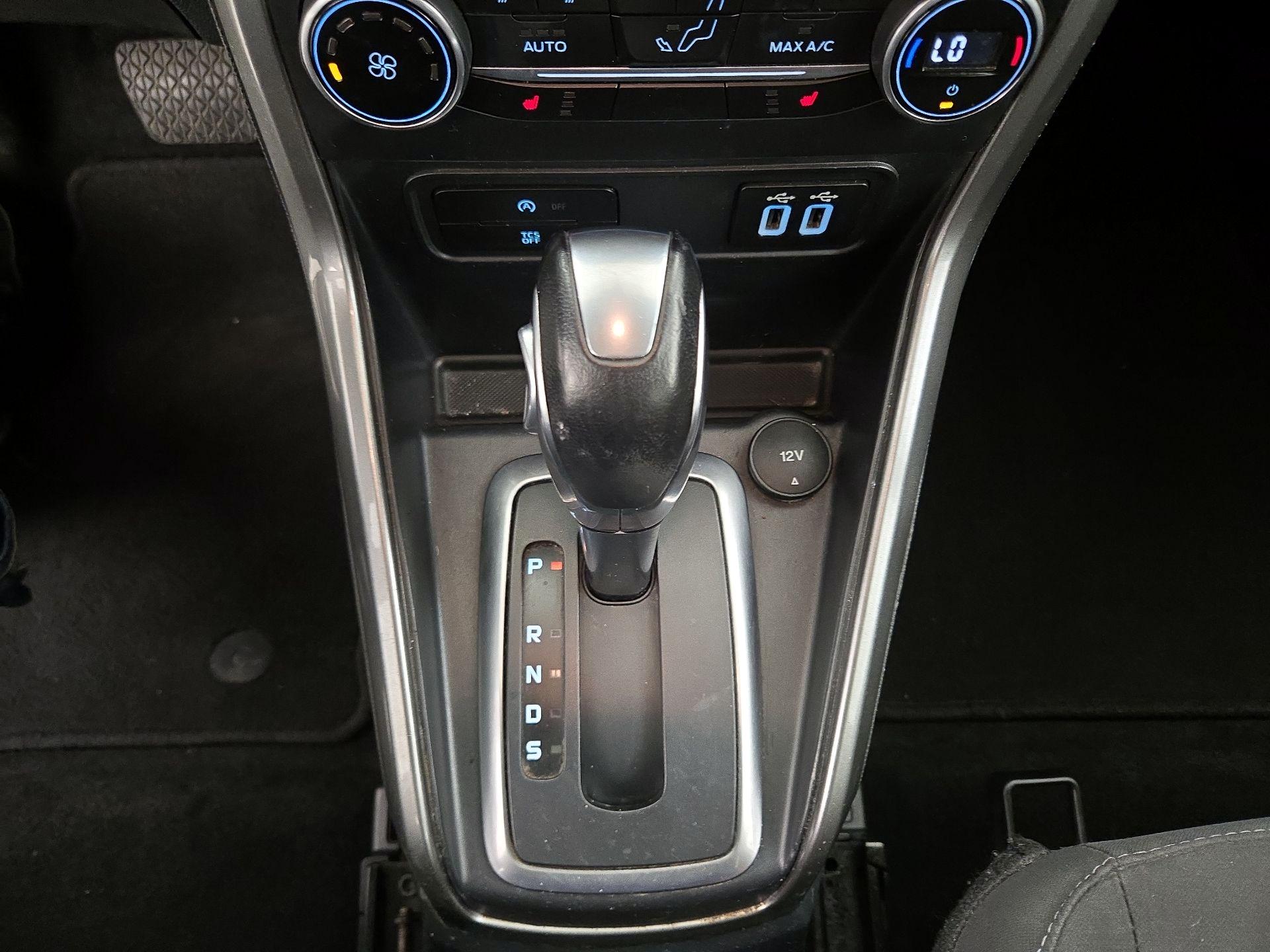 Thumbnail: 2018 Ford EcoSport - 17