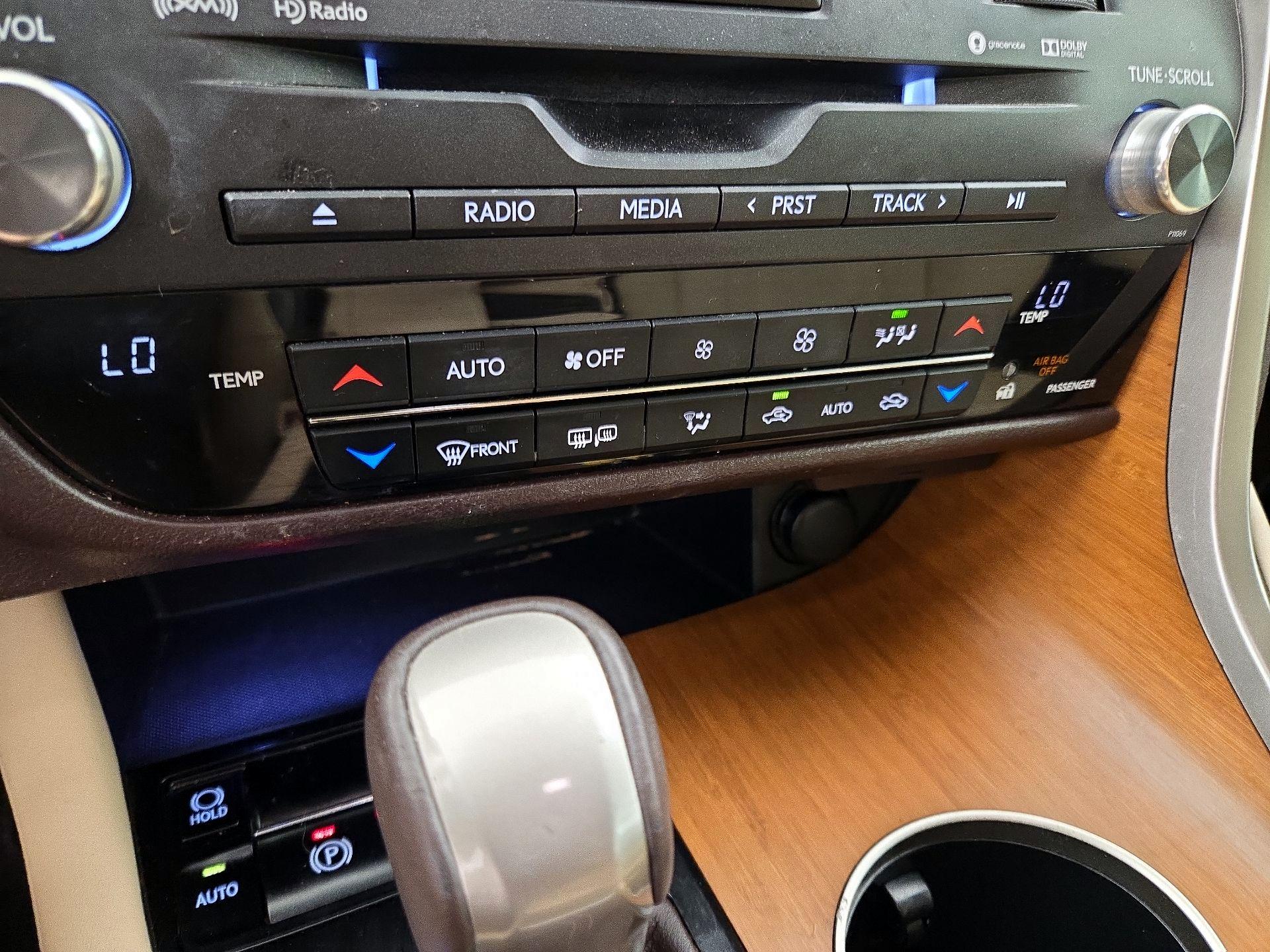 Thumbnail: 2016 Lexus RX - 17