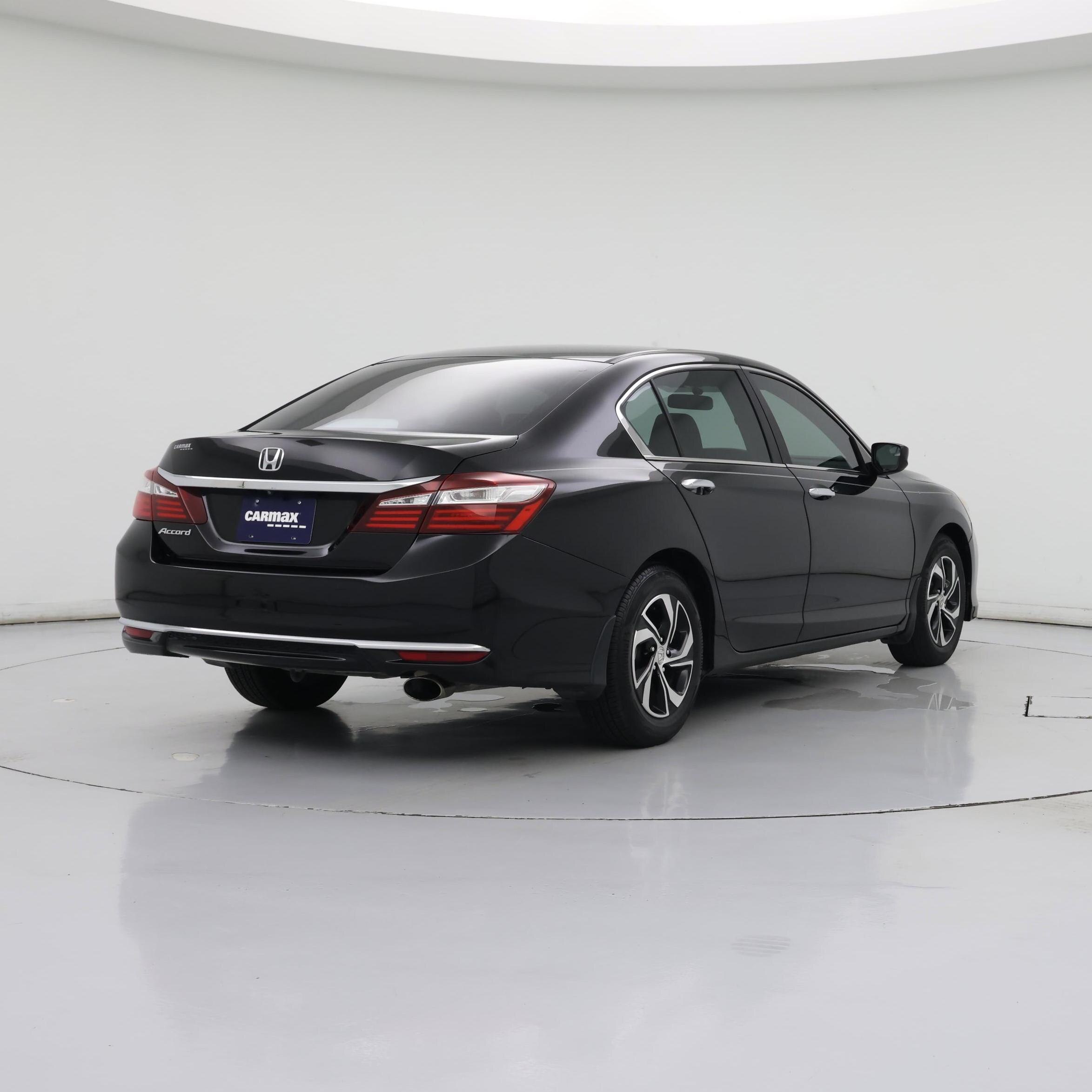 Thumbnail: 2017 Honda Accord - 8