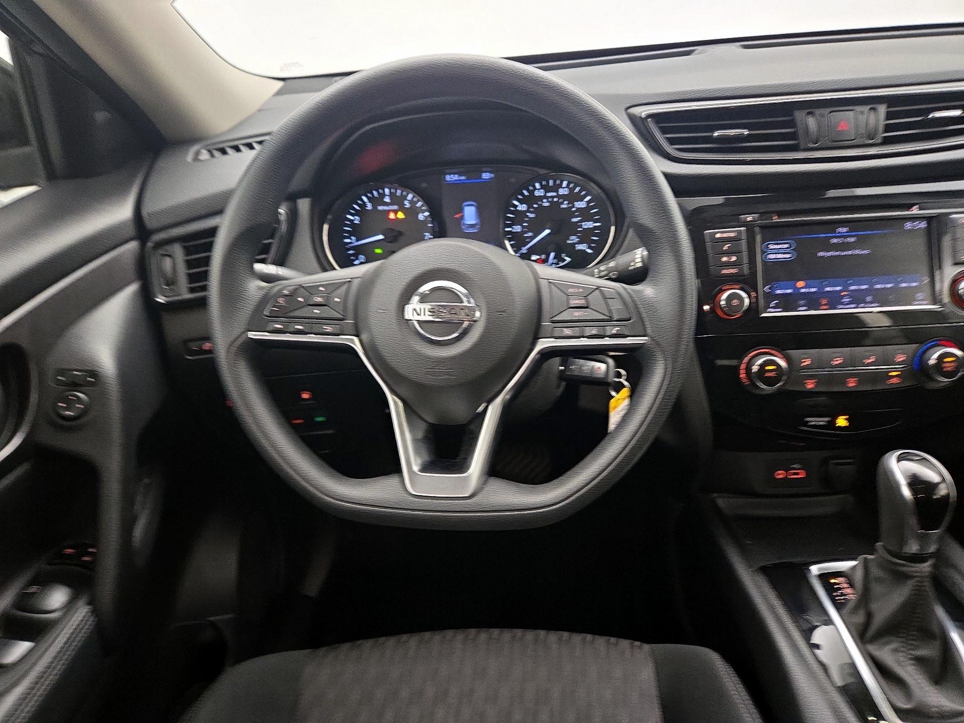 Thumbnail: 2019 Nissan Rogue - 10