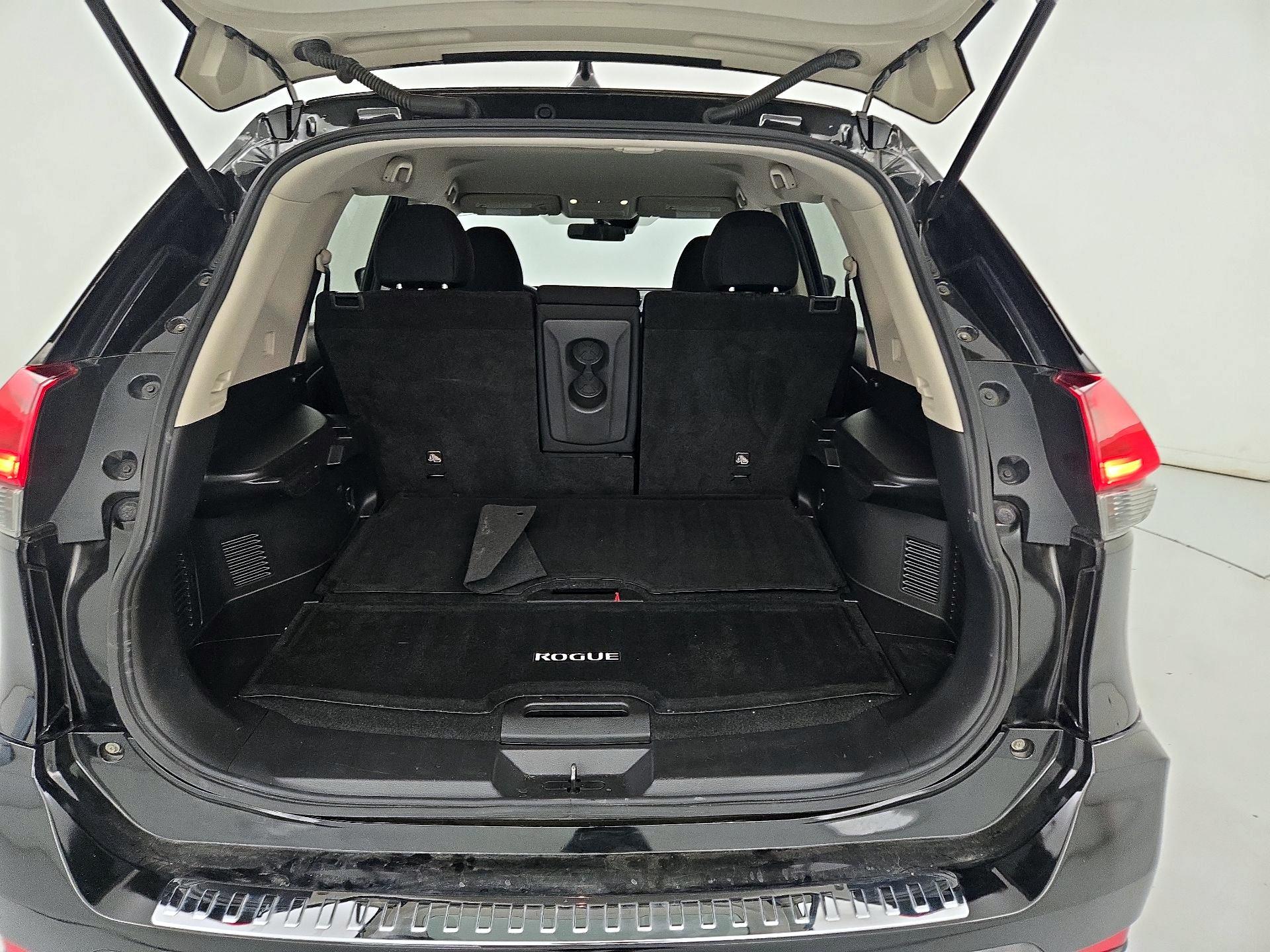 Thumbnail: 2019 Nissan Rogue - 20