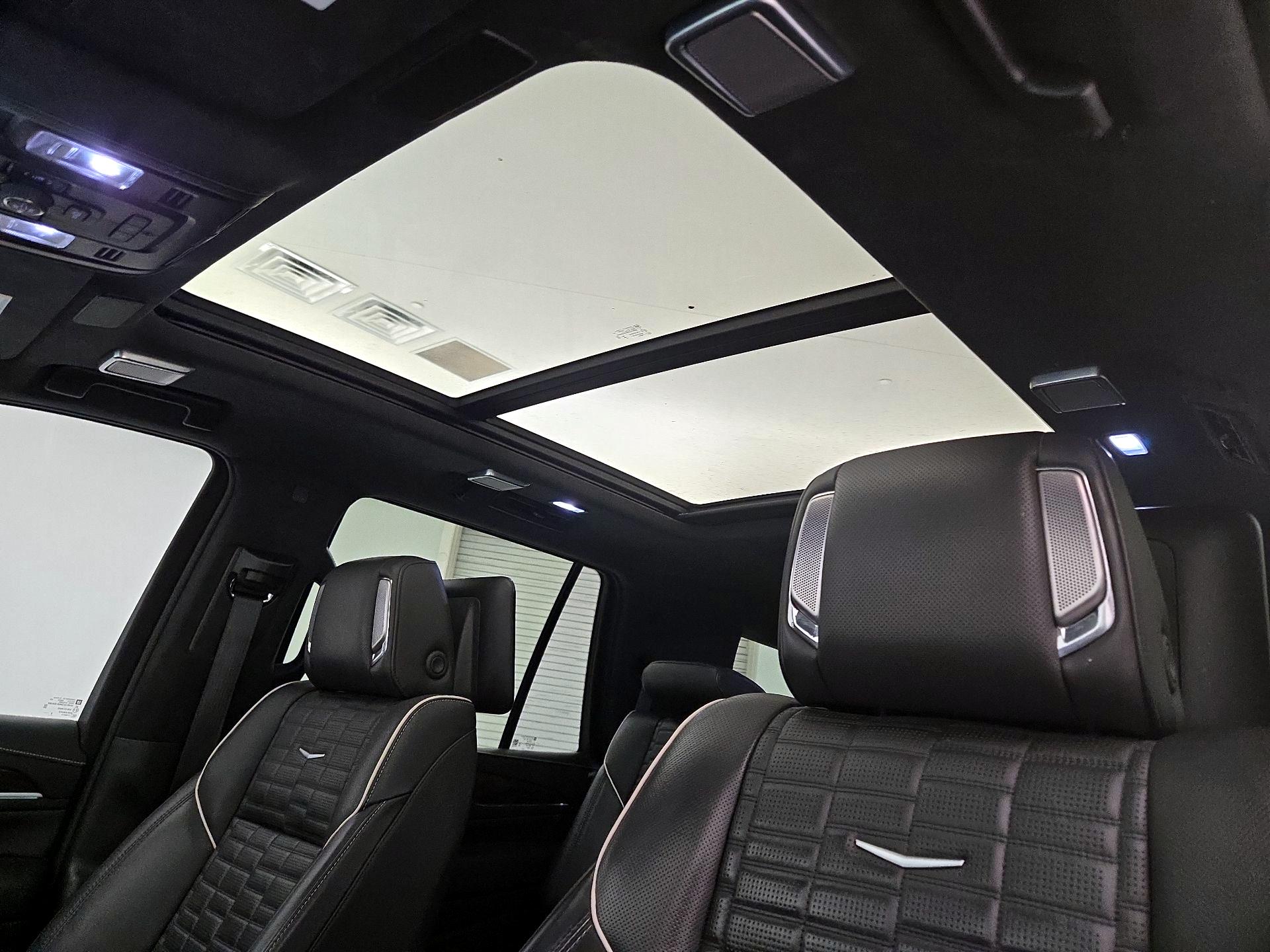 Thumbnail: 2023 Cadillac Escalade - 20