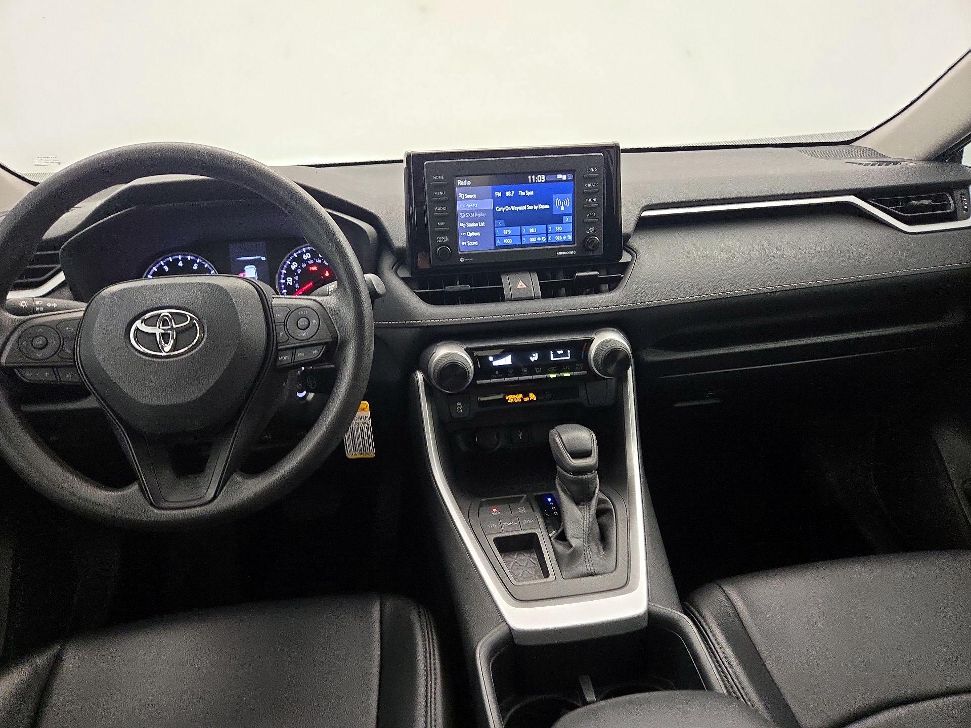 Thumbnail: 2022 Toyota RAV4 - 9