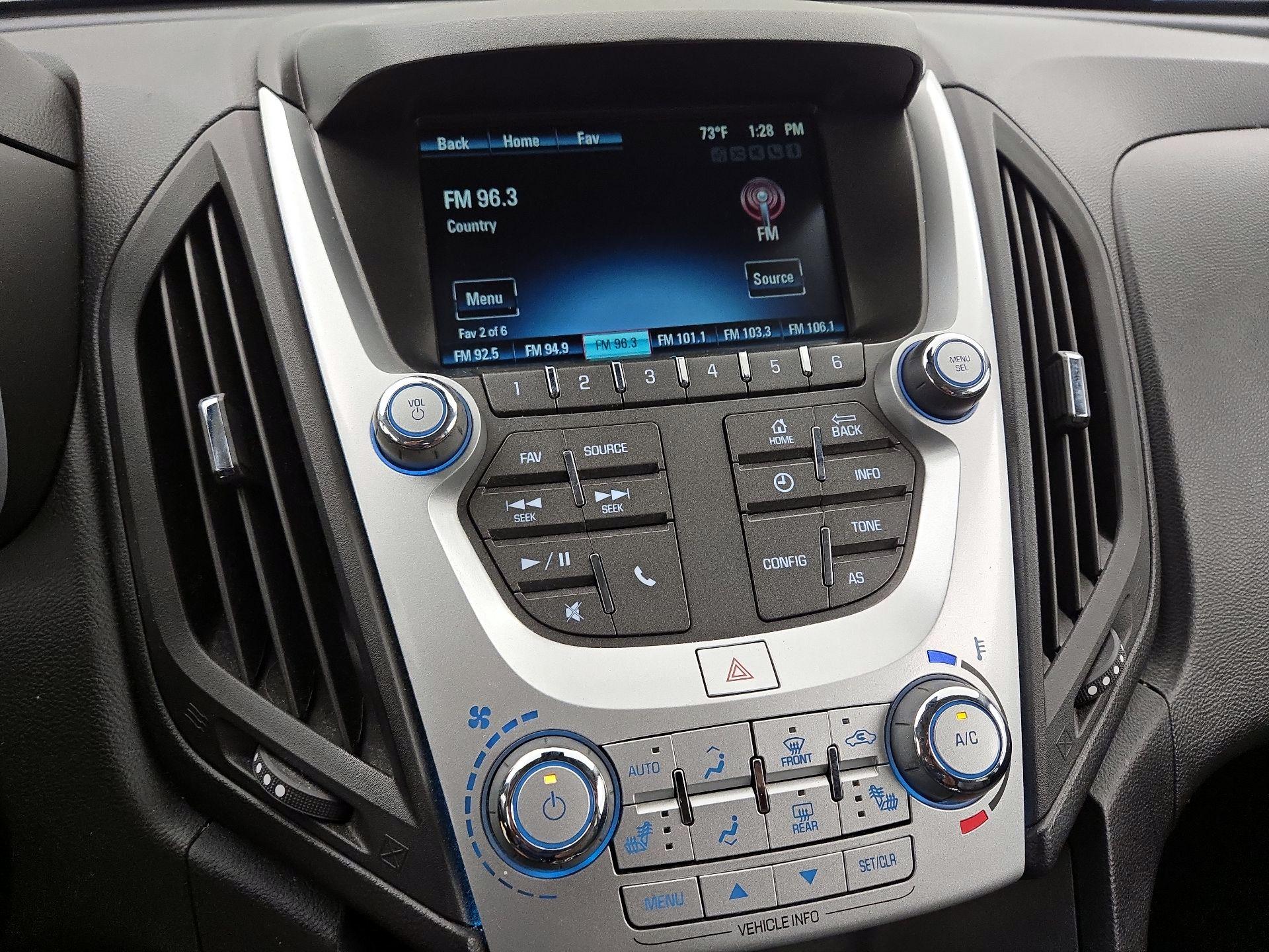 Thumbnail: 2017 Chevrolet Equinox - 15